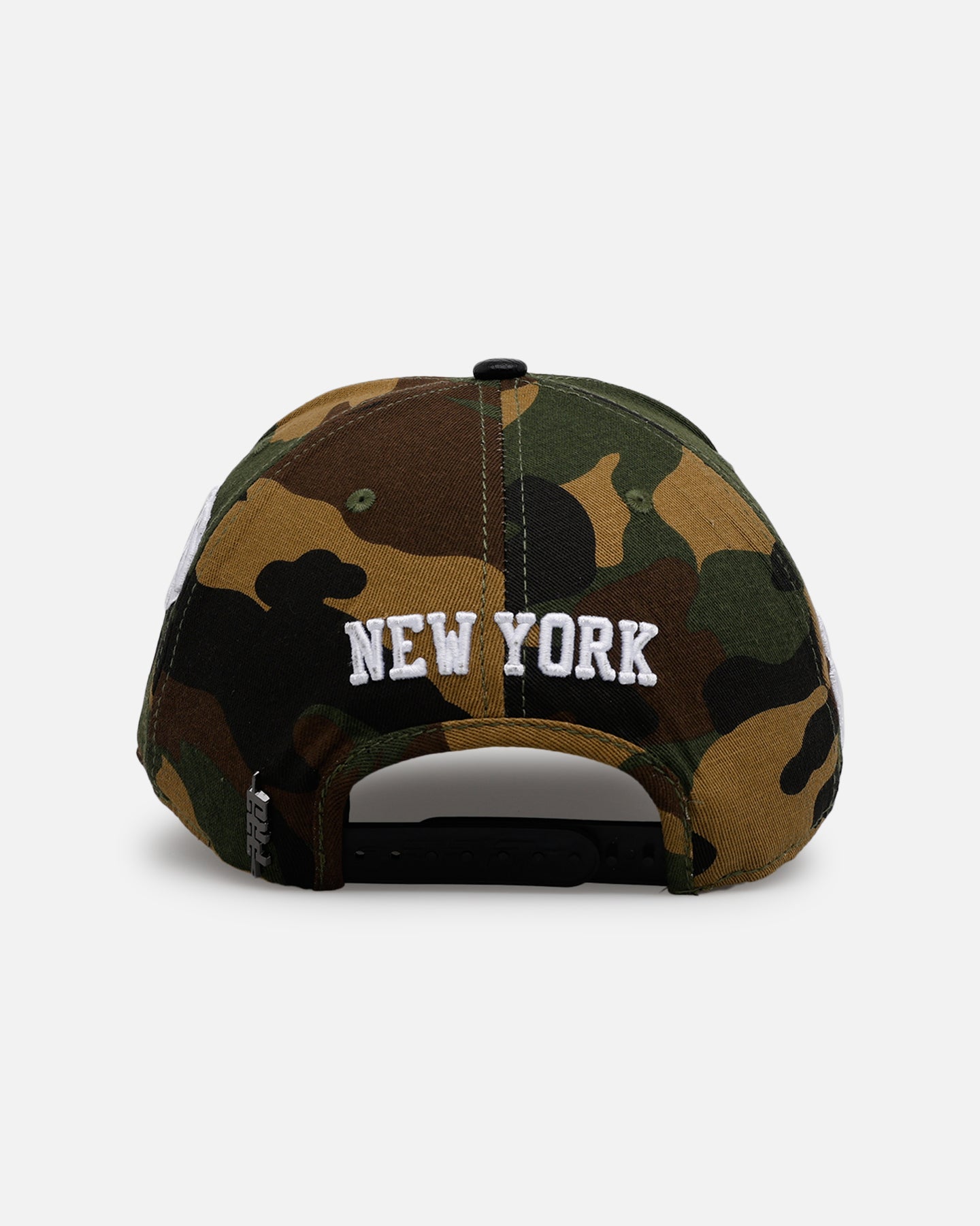 Pro Standard New York Knicks 'Woodland Camo' Pro Pinch Snapback Camo、mySite、zt4zffjzw