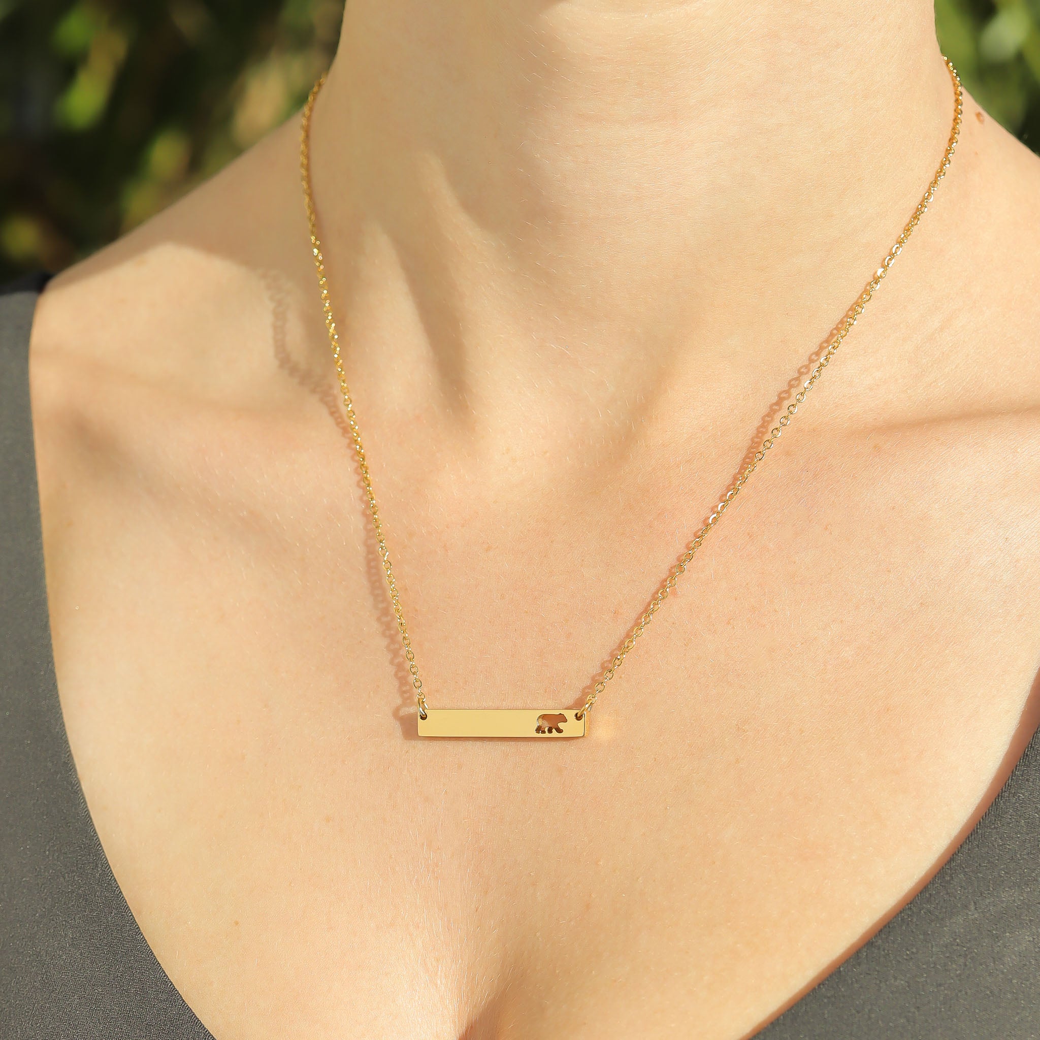 18K Gold PVD Stainless Steel Mama Bear Horizontal Bar Necklace / SBB0148、mySite、dreamappss