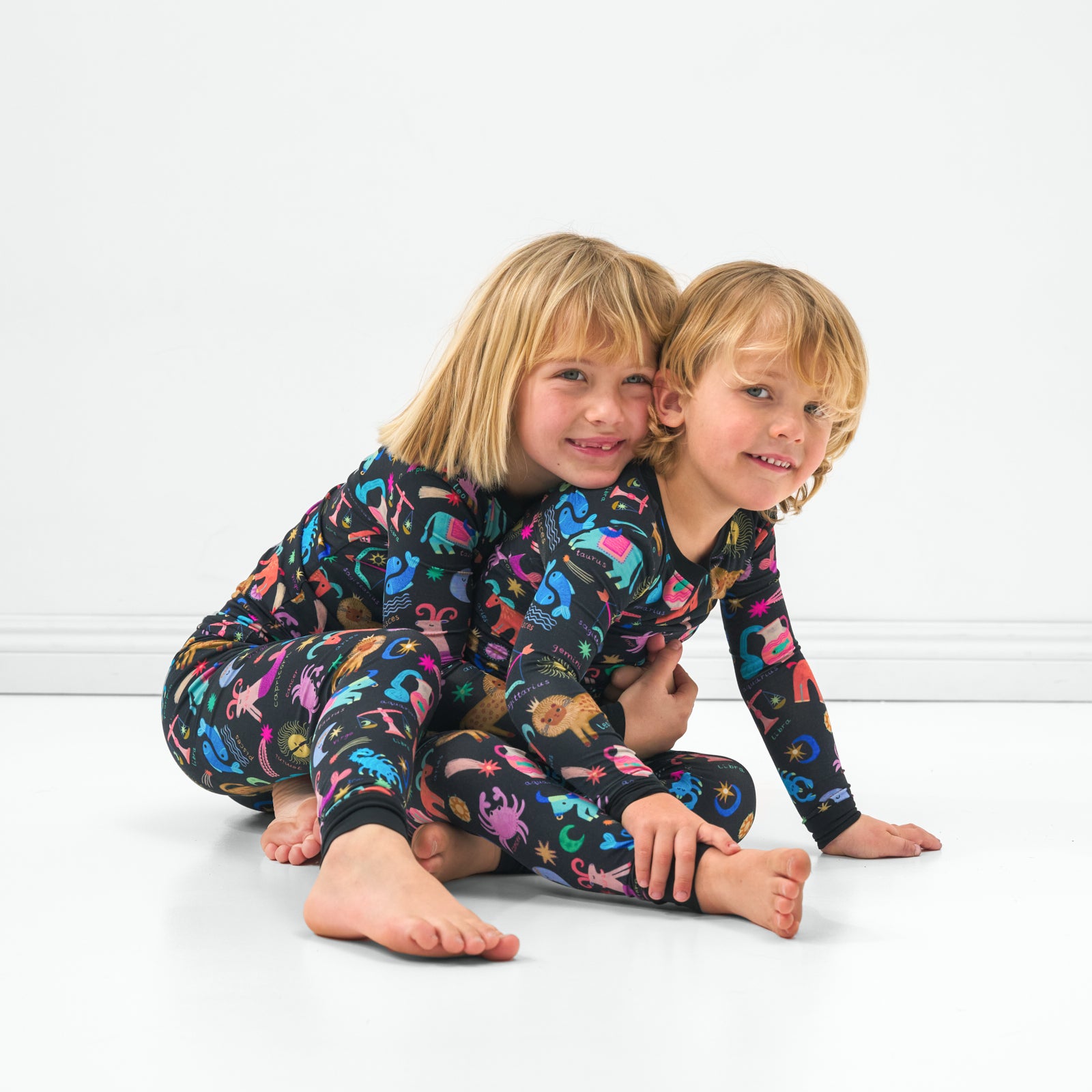 Star Signs Two-Piece Long Sleeve & Pants Pajama Set、mySite、g9winljtr