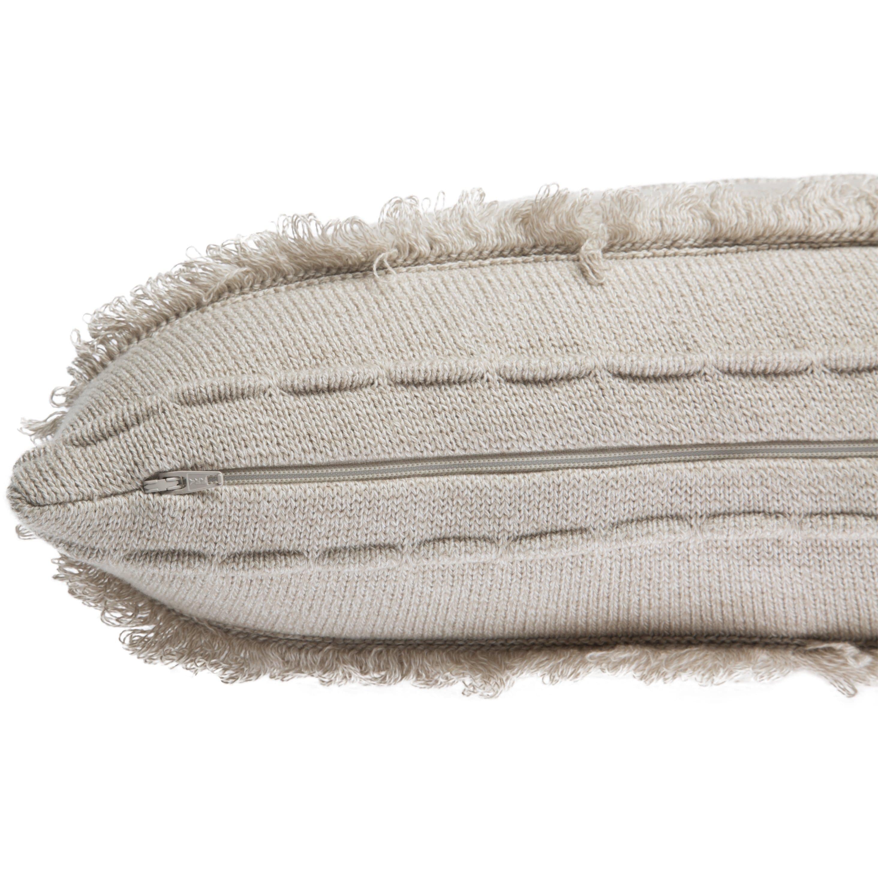 Air Dune White Knitted Cushion、mySite、gigharbornorthrealestate