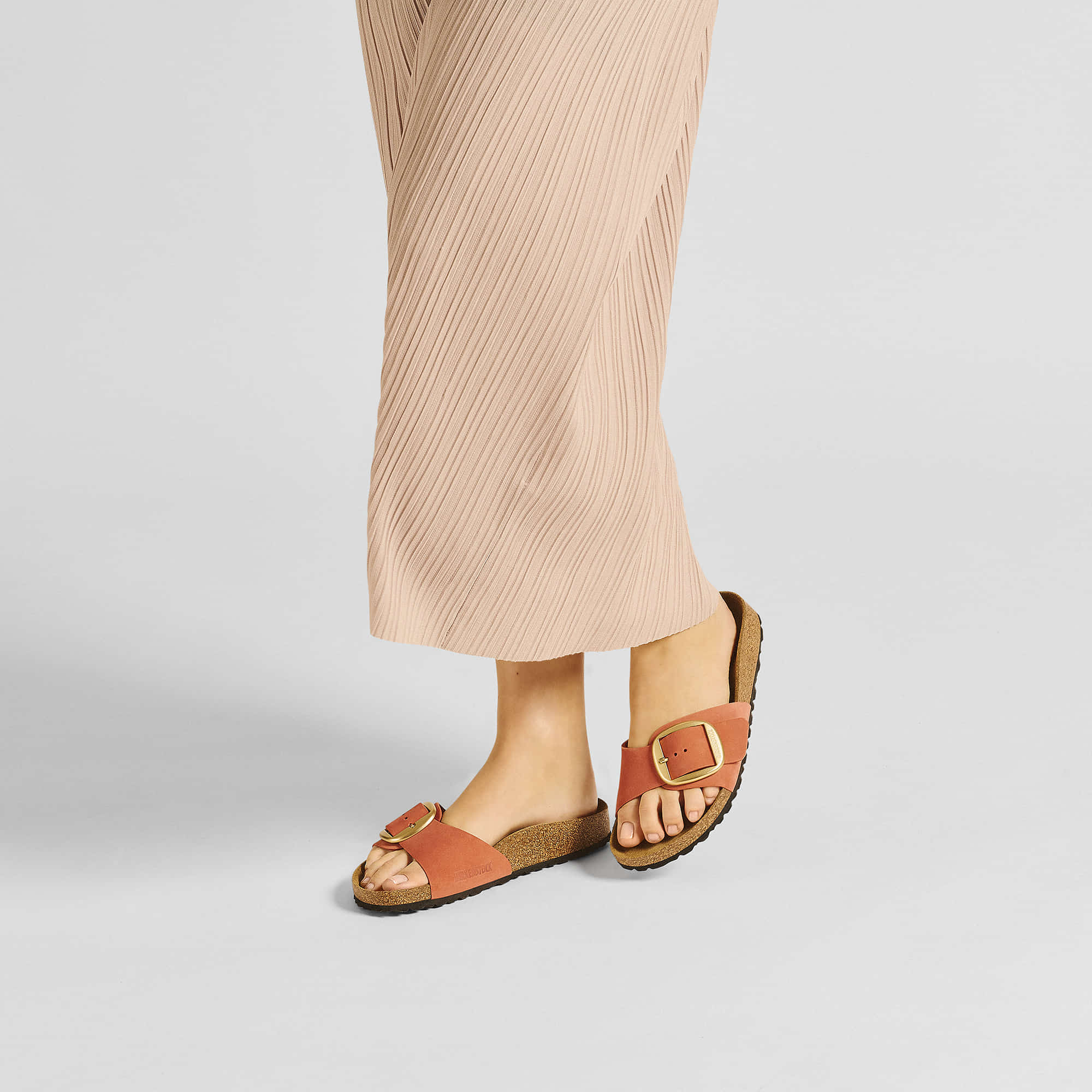 Madrid Big Buckle Nubuck Leather、mySite、gtrtttuynbv