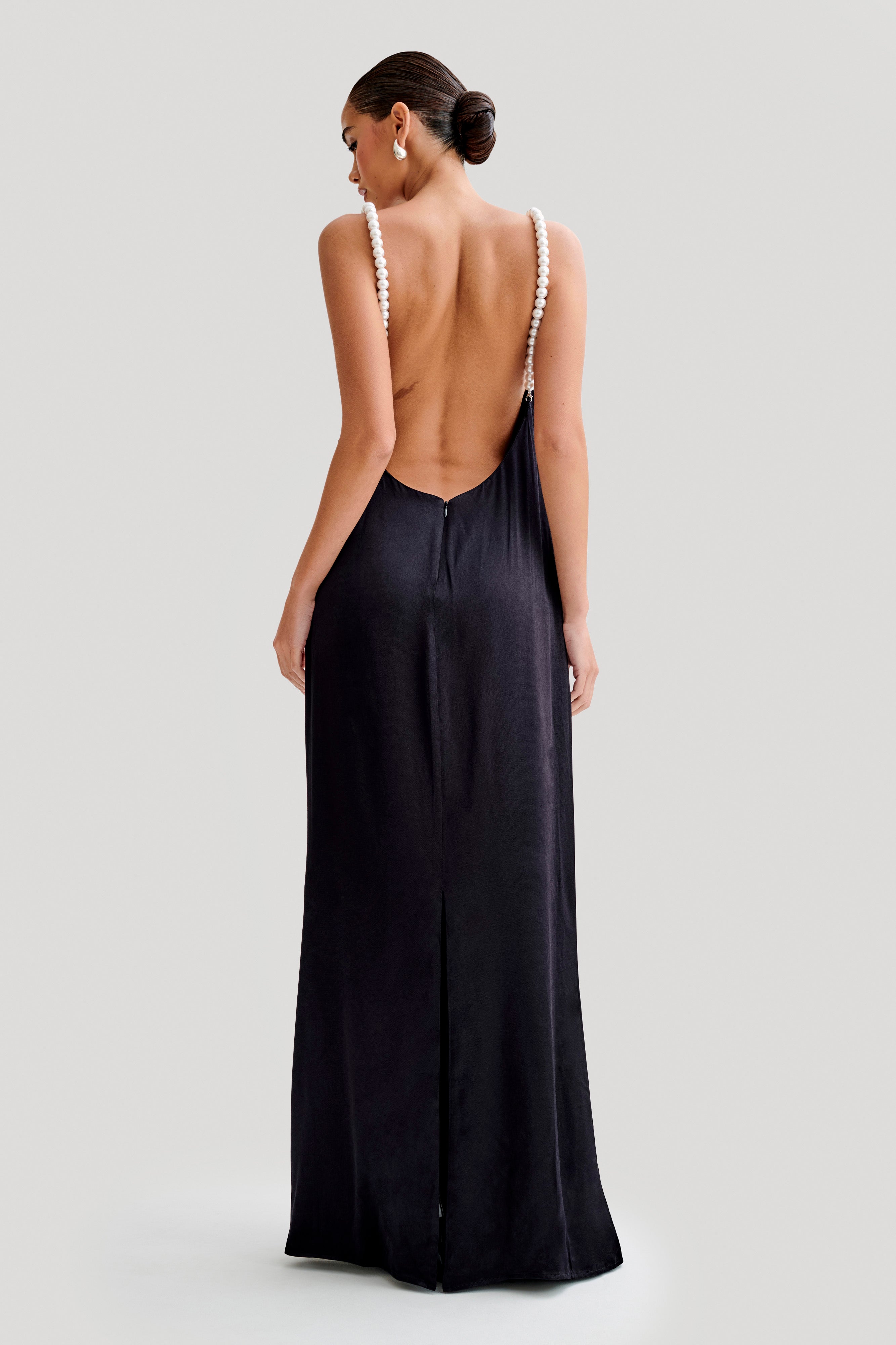 Blanche Satin Pearl Halter Maxi Dress - Black、mySite、solidvoid