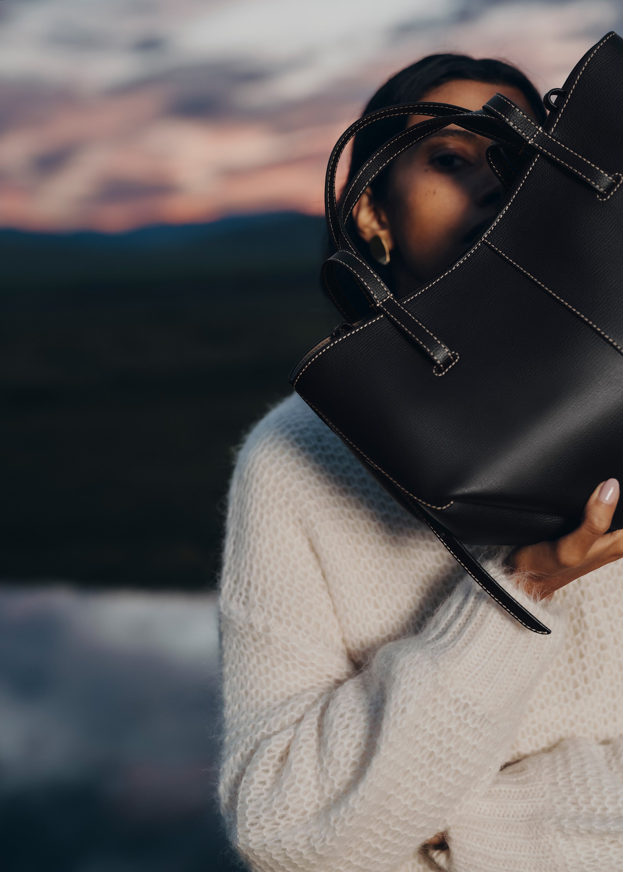 Cyme Mini - Noir Grain茅 Coutures crues、mySite、camillekostekn