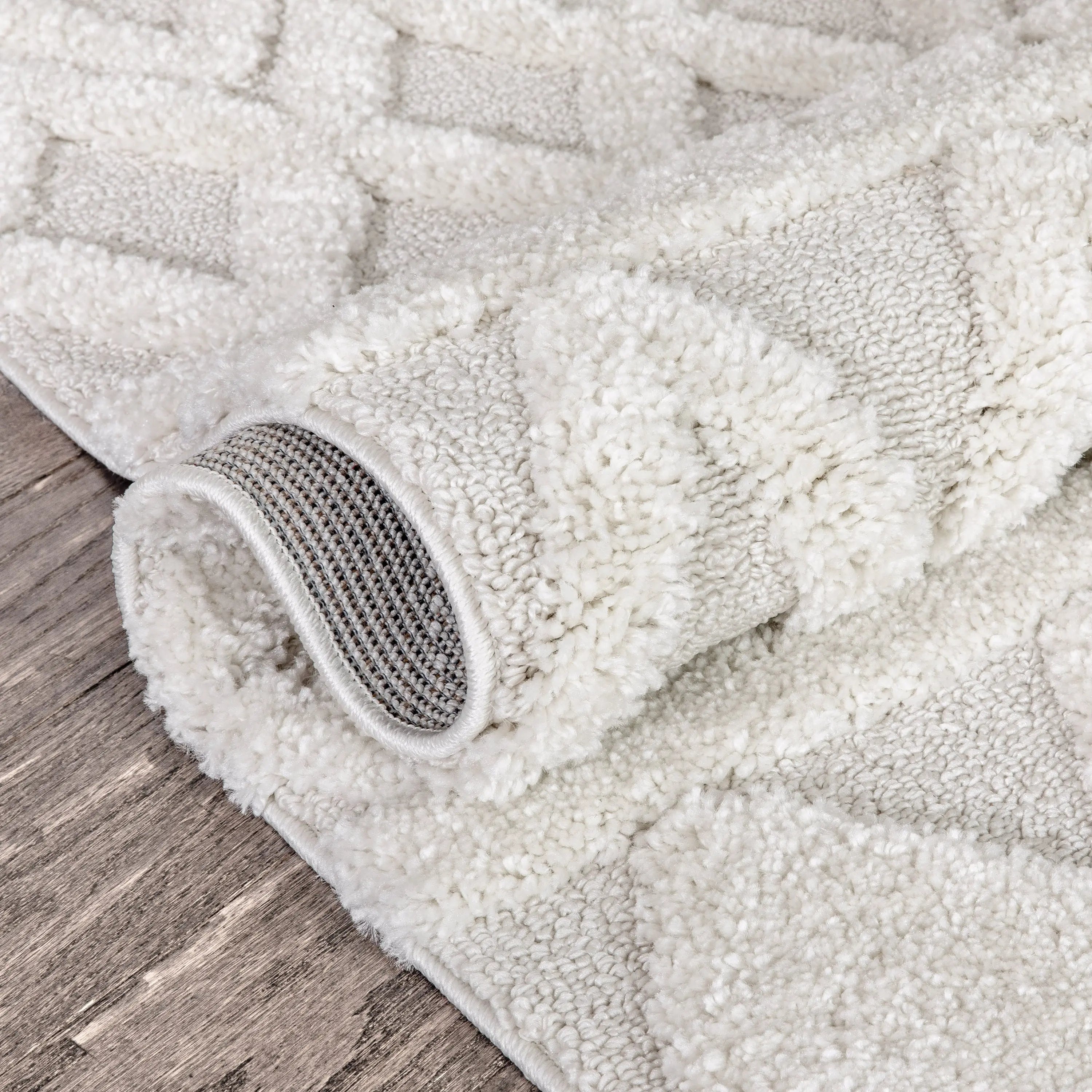 Austen Ivory Vintage Diamond Pattern Ivory Farmhouse Rug、mySite、gigharbornorthrealestate