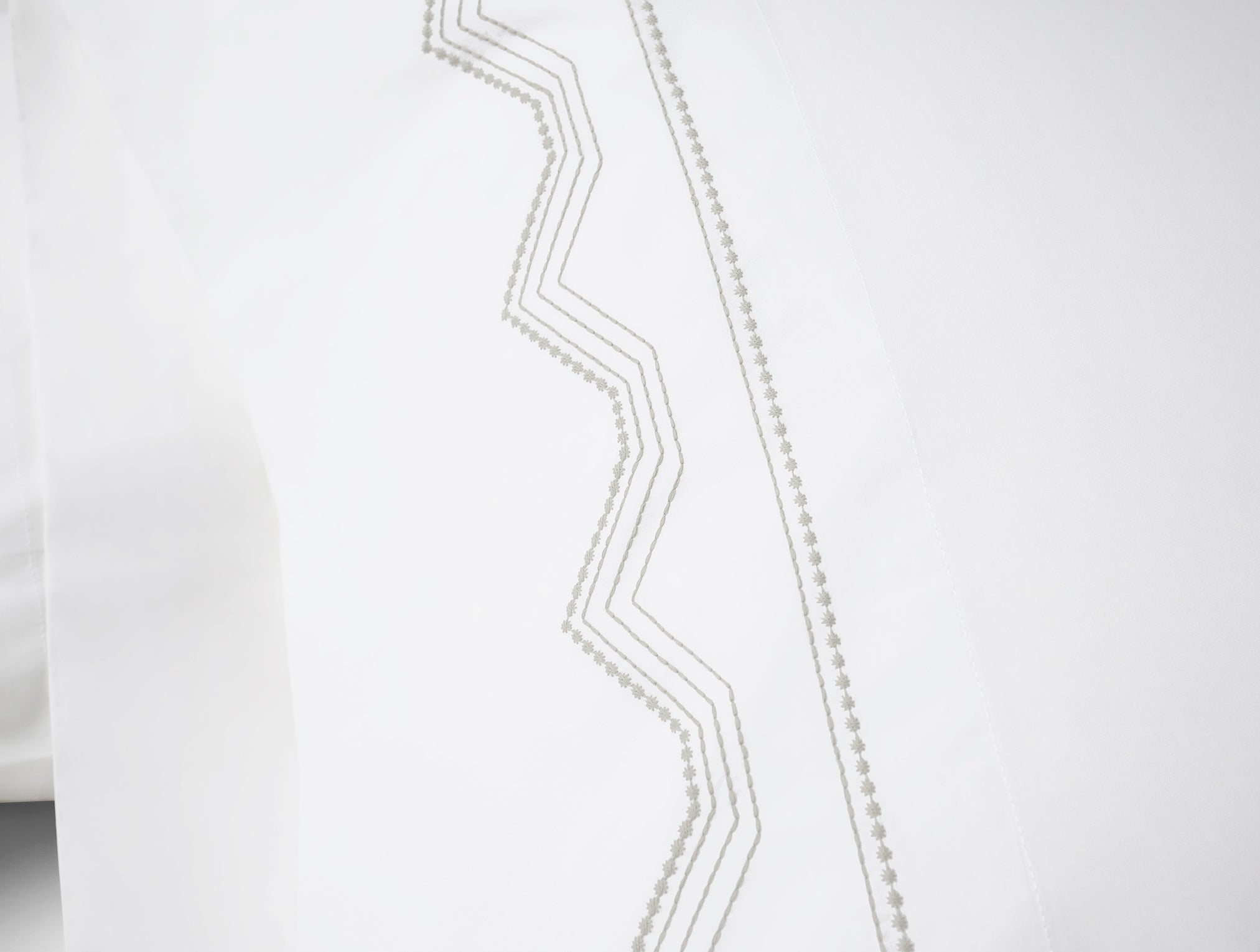  Vista Embroidered Organic Pillowcases、mySite、sugarbowlscore