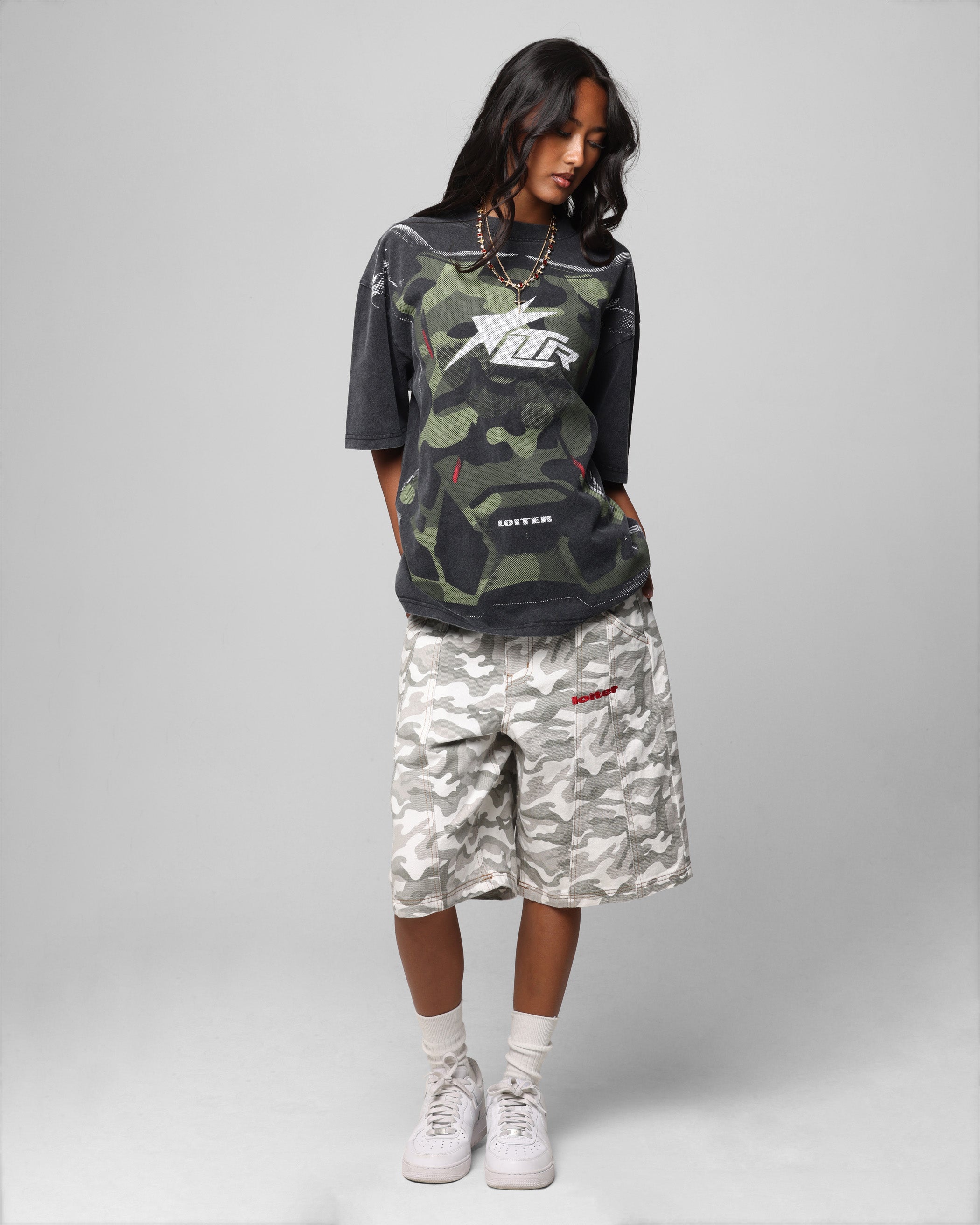 {product_title} - {shop_name}