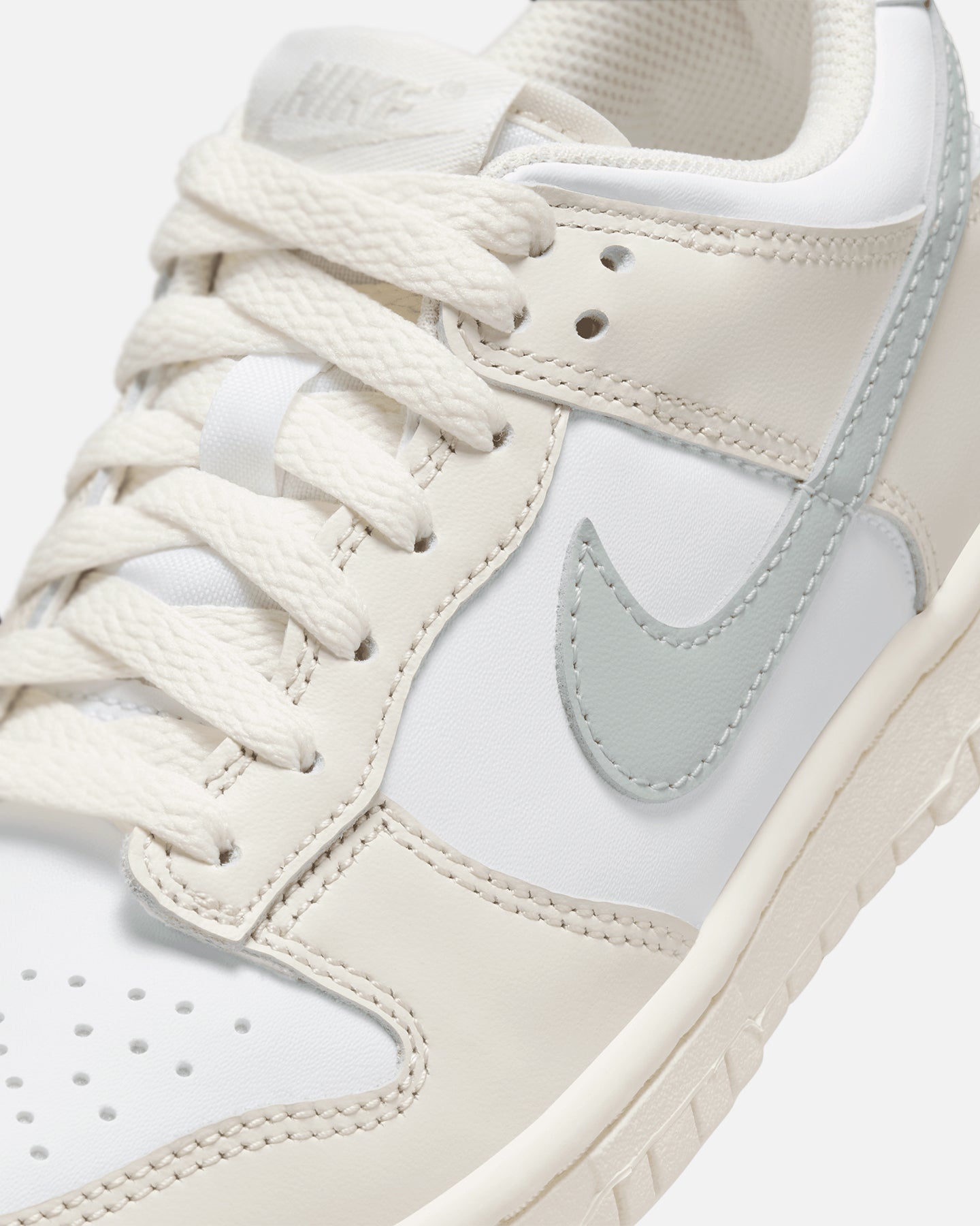 Nike Kids' Dunk Low (GS) White/Silver、mySite、zt4zffjzw