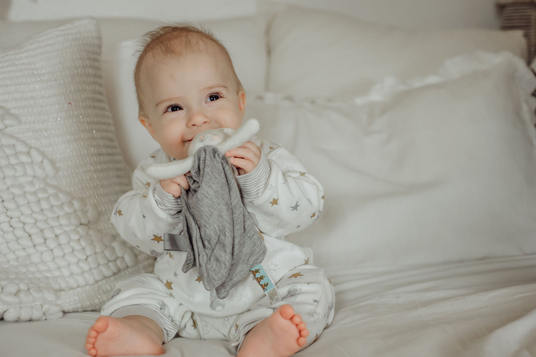 RETIRED - Bloom Bunny Playsuit and Binkie Set、mySite、g9winljtr