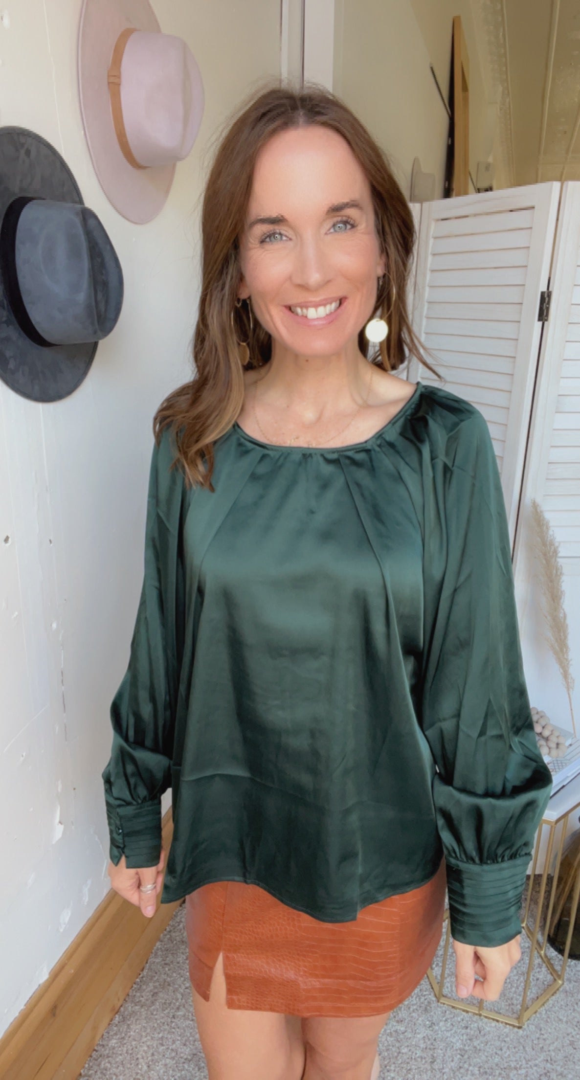 Corrine's Getting It Done Blouse、mySite、garagedoors4me