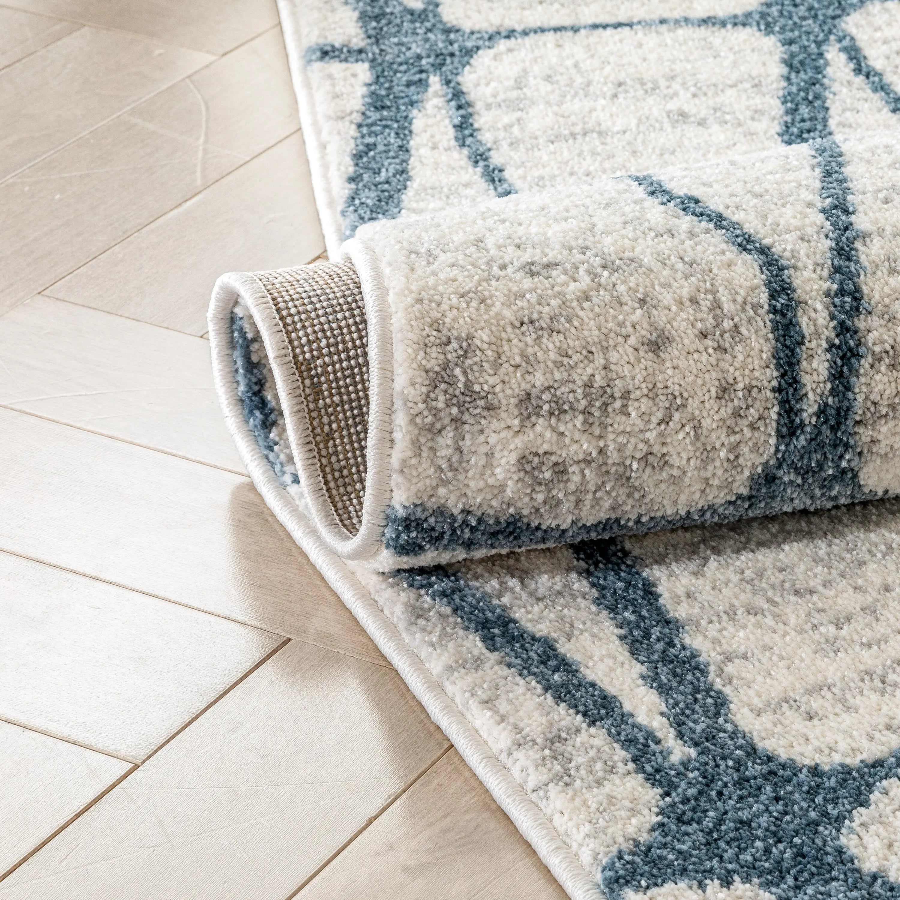 Crisscross Nordic Geometric Pattern Blue Ivory Rug、mySite、gigharbornorthrealestate