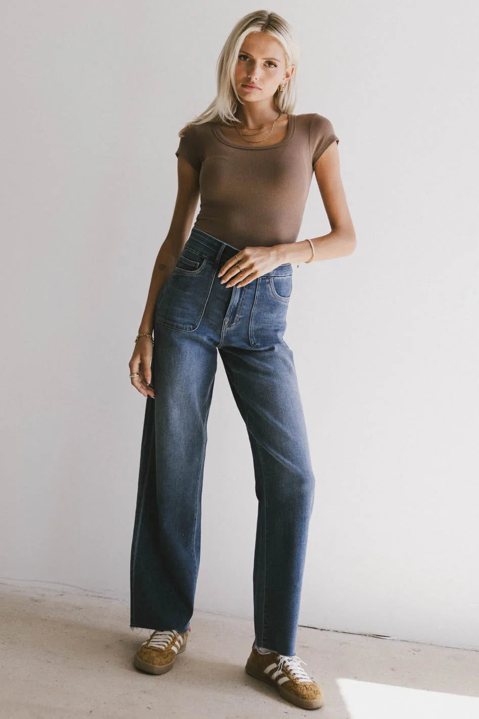 {product_title} - {shop_name}