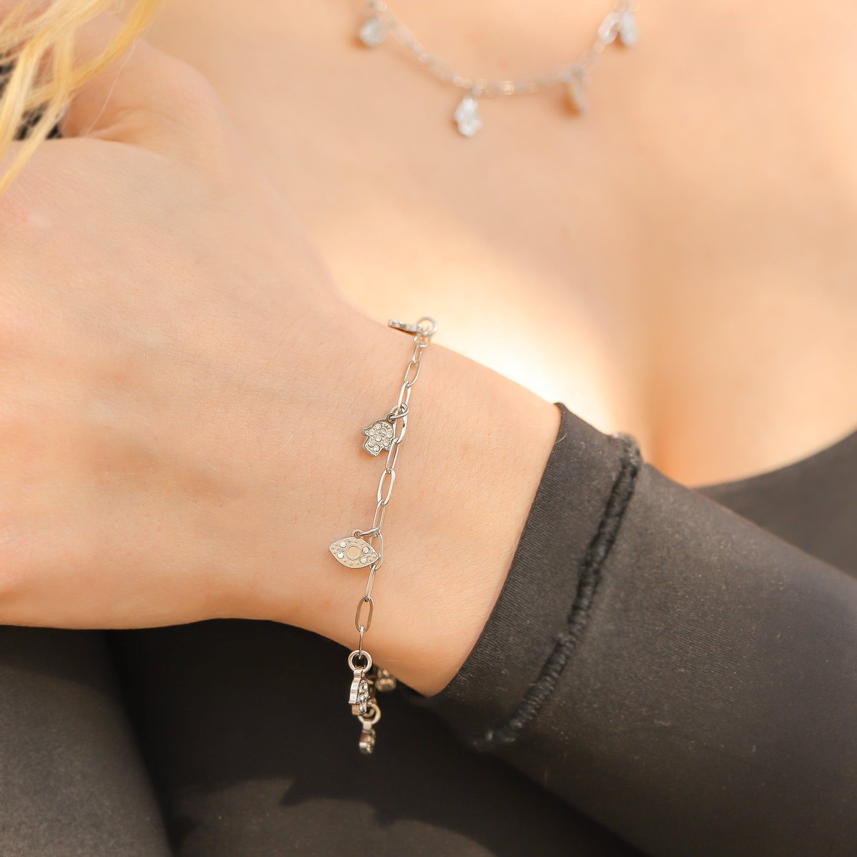 18K Gold PVD Hamsa & Evil Eye Paperclip Chain Charm Bracelet / BRJ1010、mySite、dreamappss