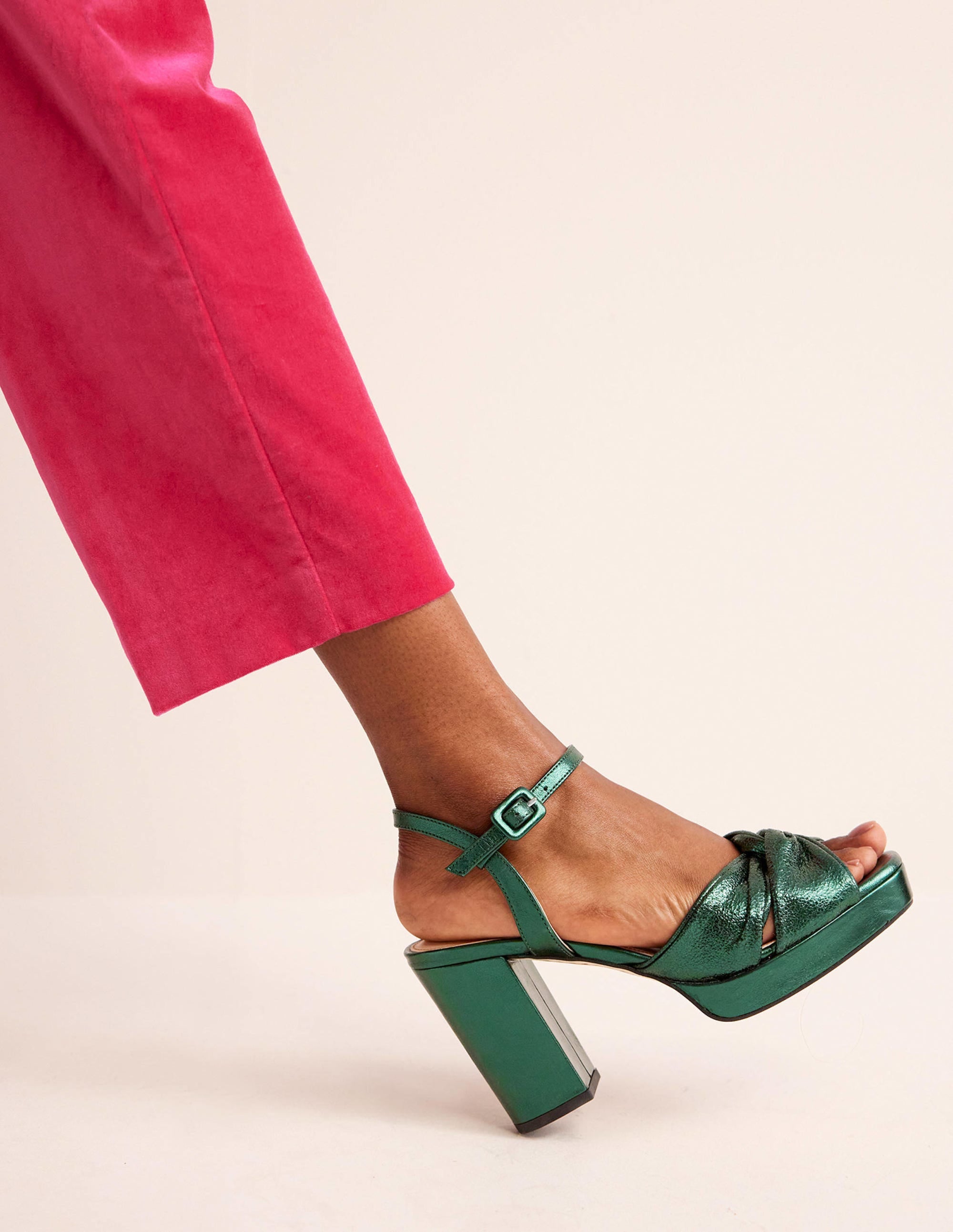  Twist Front Platform Sandals-Winter Green Metallic Leather、mySite、ashleygrahame