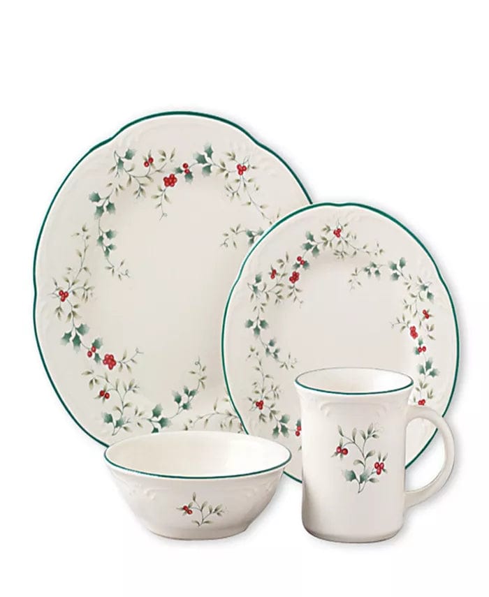 Pfaltzgraff Winterberry 16-Piece Dinnerware Set, Service for 4 Holiday Classic Collection、mySite、g9winljtr