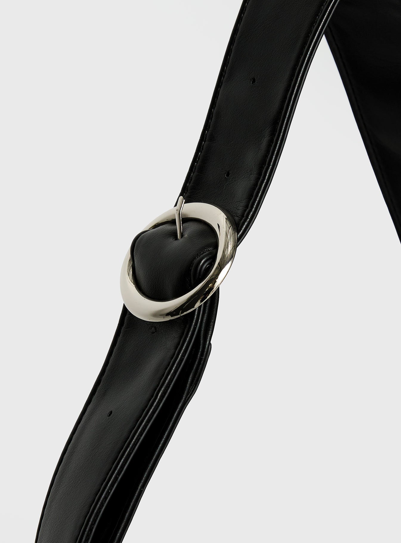 Reegan Shoulder Bag Black、mySite、solidvoid