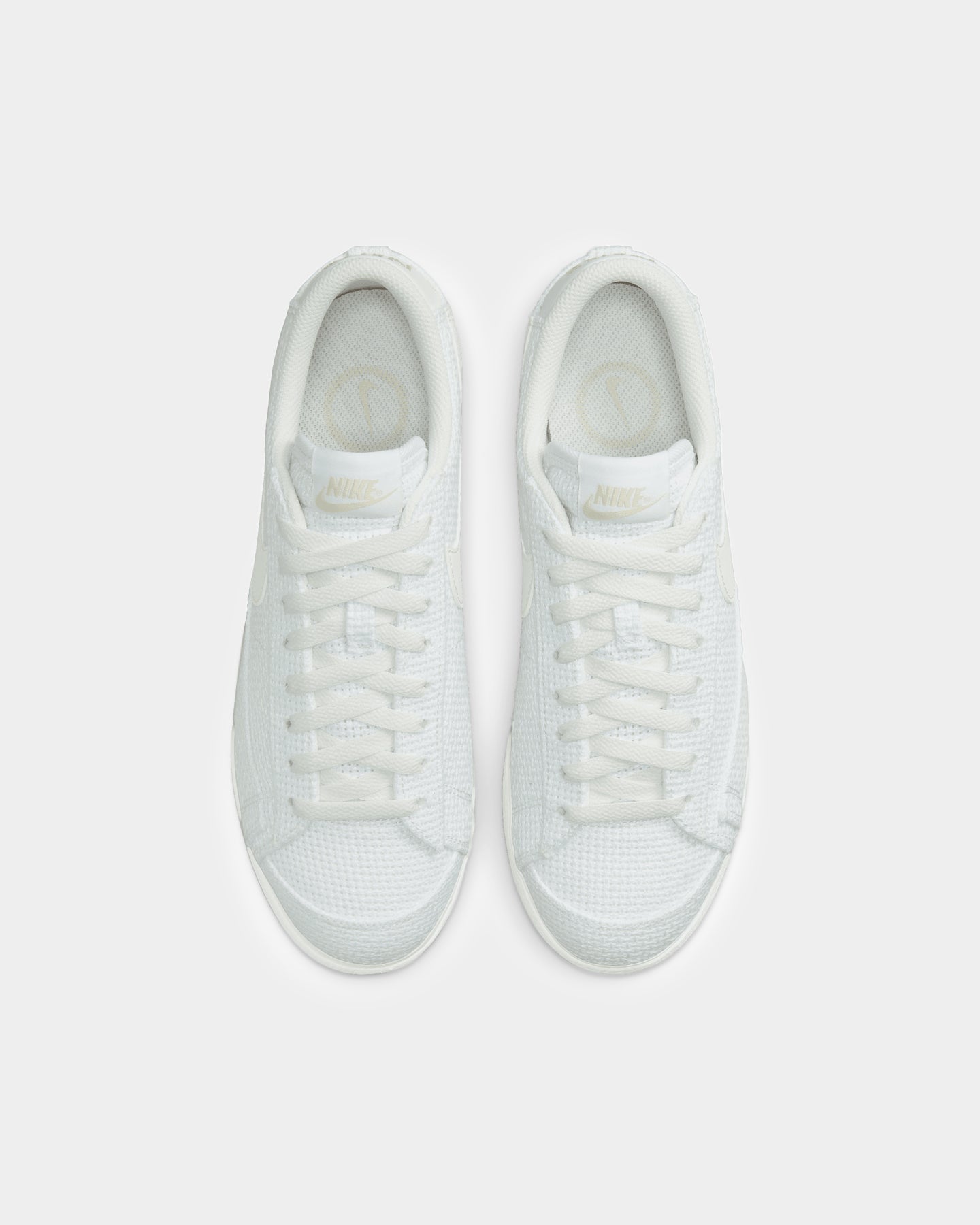 Nike Women's Blazer Low Platform Summit White/Summit White-Fossil、mySite、zt4zffjzw