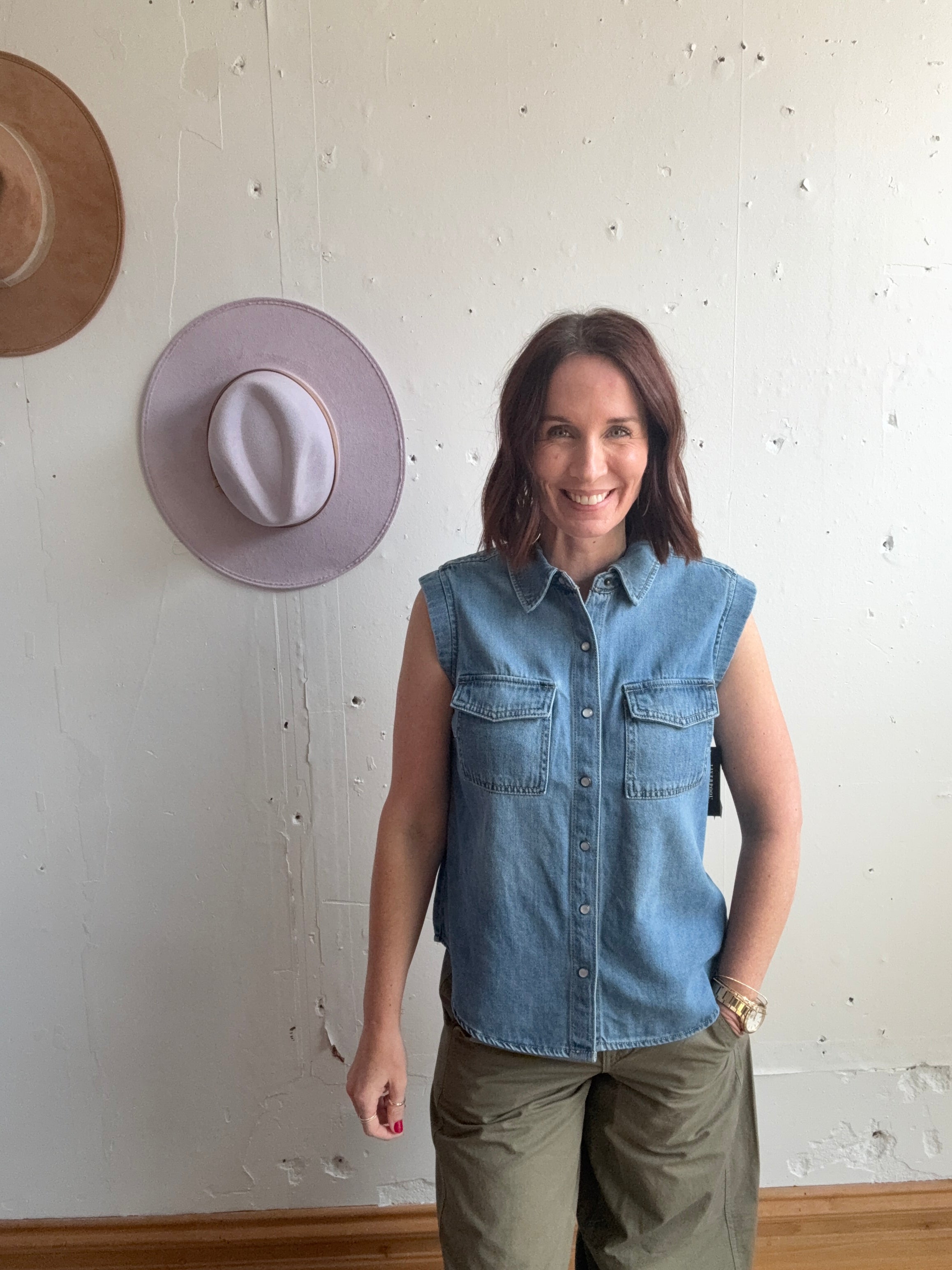 Liverpool Sleeveless Shirt with Pockets、mySite、garagedoors4me