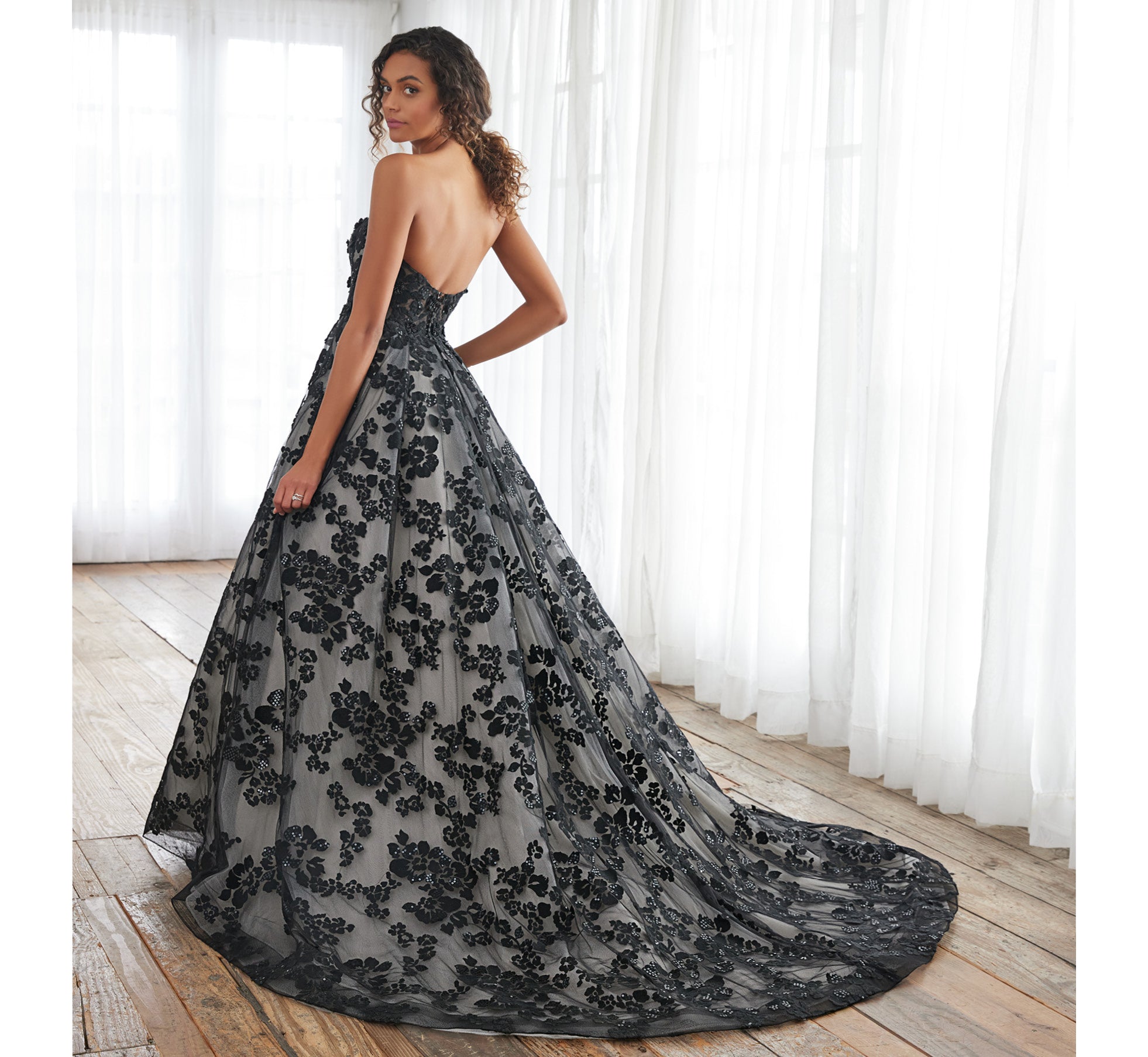 Floral Hand-Beaded Strapless A-Line Gown In Black Oyster Nude、mySite、solidvoid