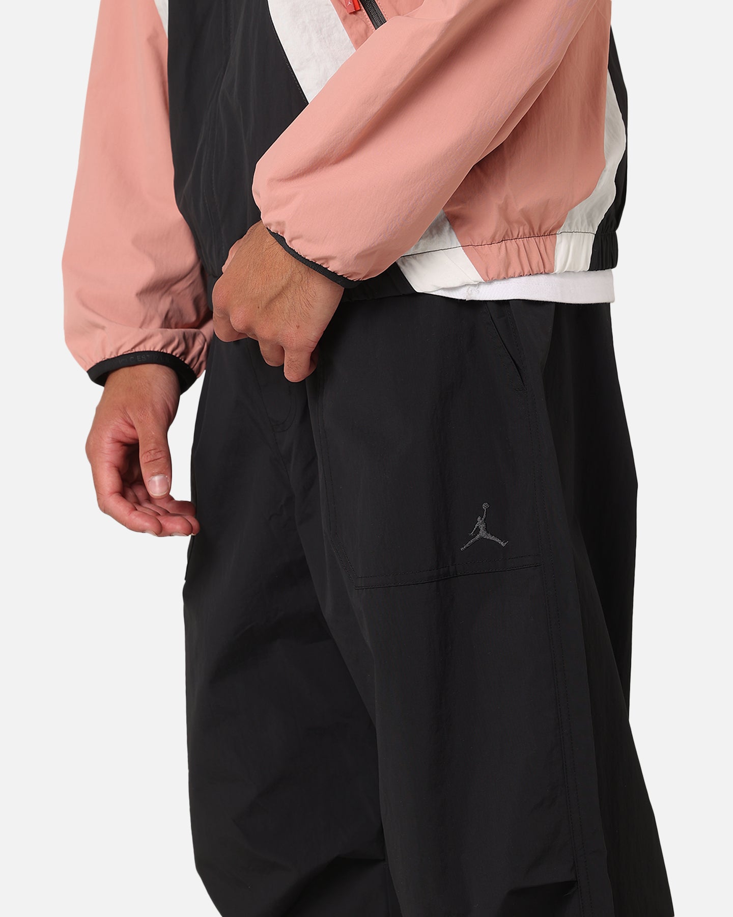 {product_title} - {shop_name}