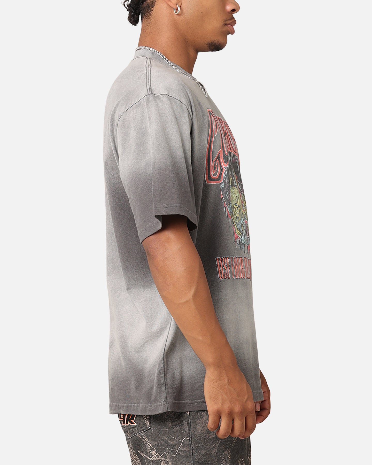 {product_title} - {shop_name}