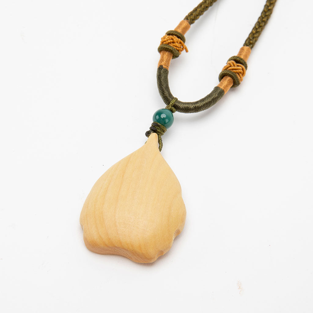 Wooden Amulet Necklace、mySite、topwebapps