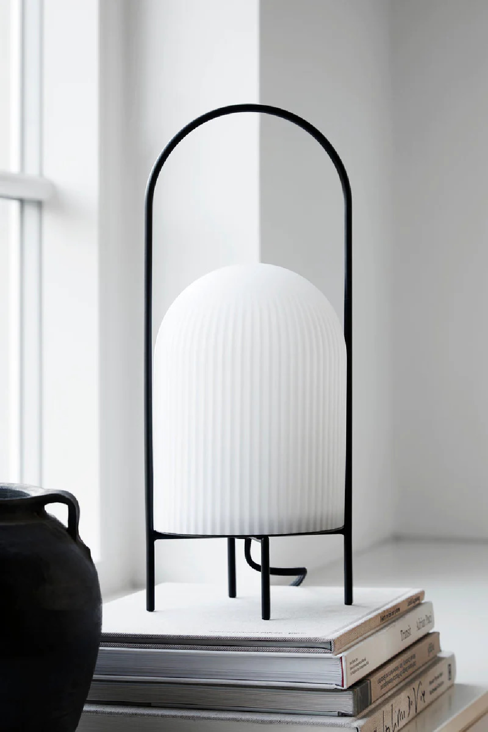 White Glass Contemporary Table Lamp | WOUD Ghost、mySite、neckold