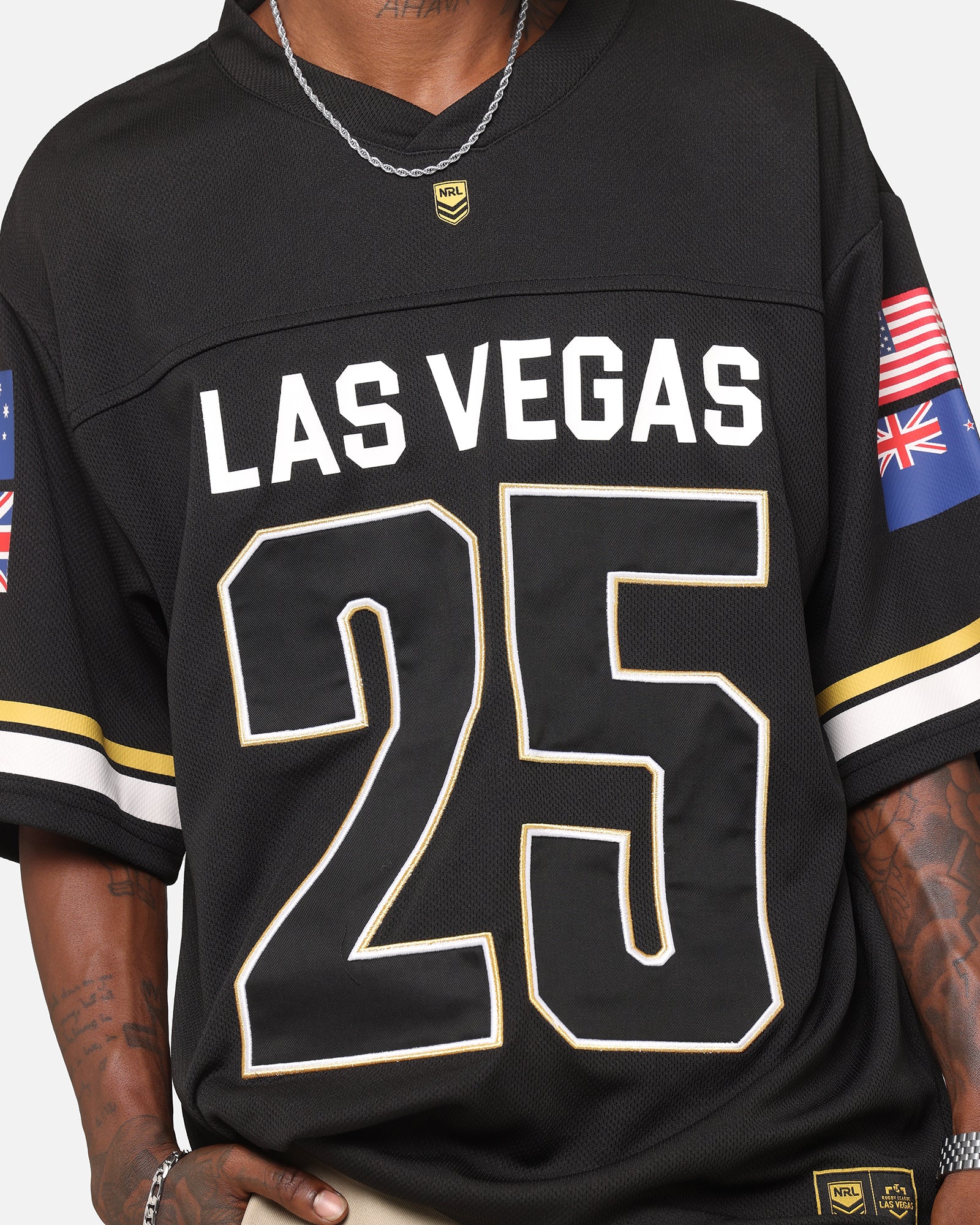 Bleacher Athletic NRL 2025 Las Vegas Round Grid Iron T-Shirt Black、mySite、zt4zffjzw