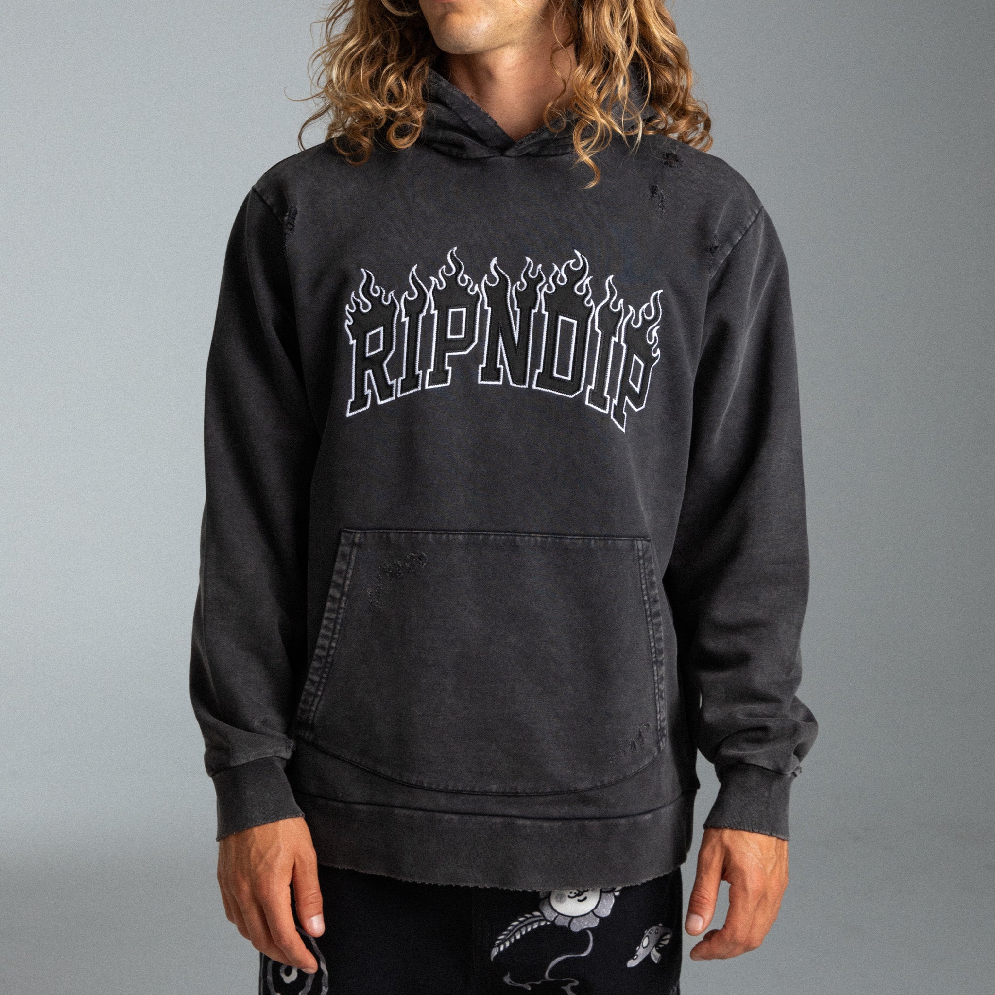 {product_title} - {shop_name}