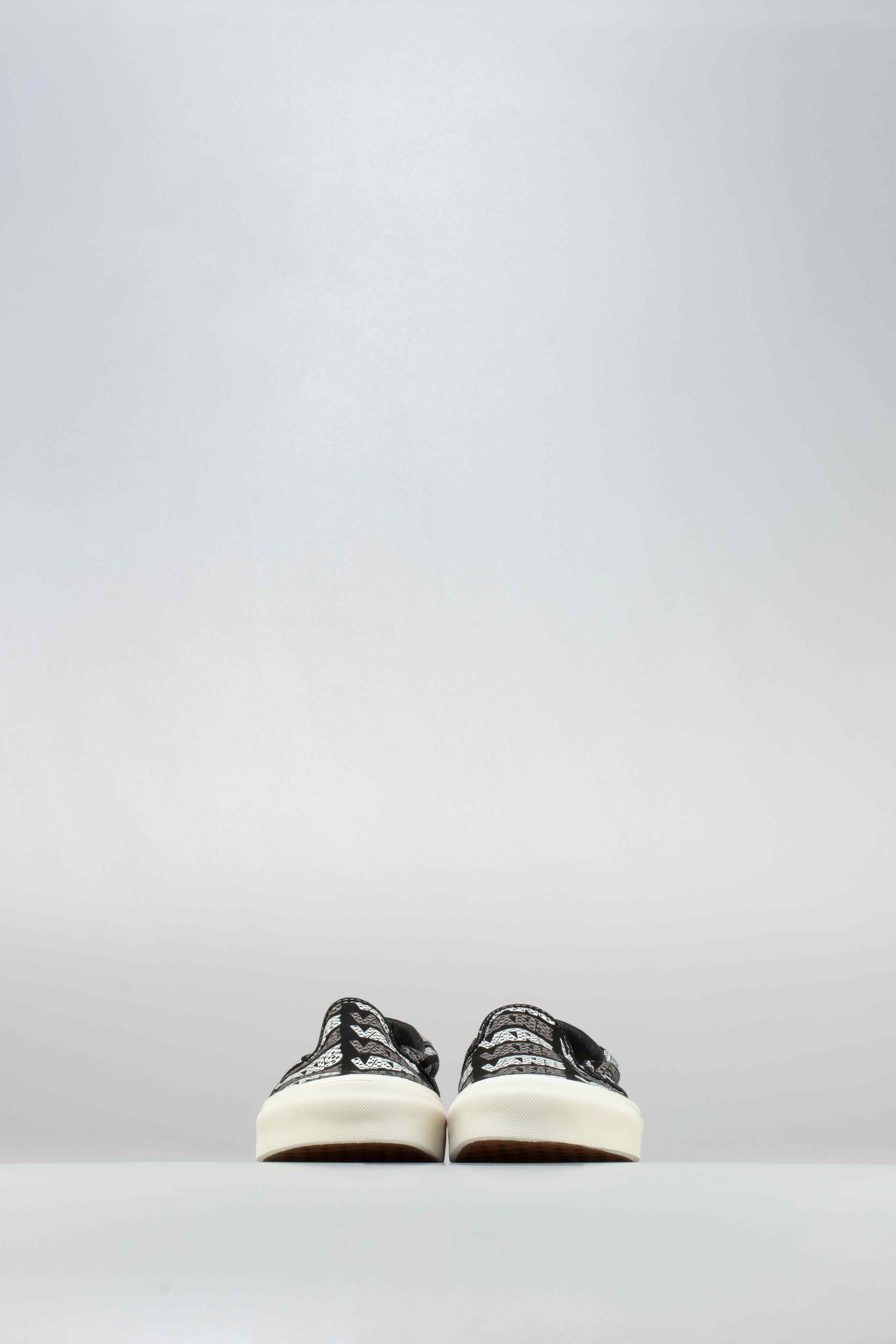 Vlt OG Slip On 59 LX Mens Skateboarding Shoe - Black、mySite、dreamappss