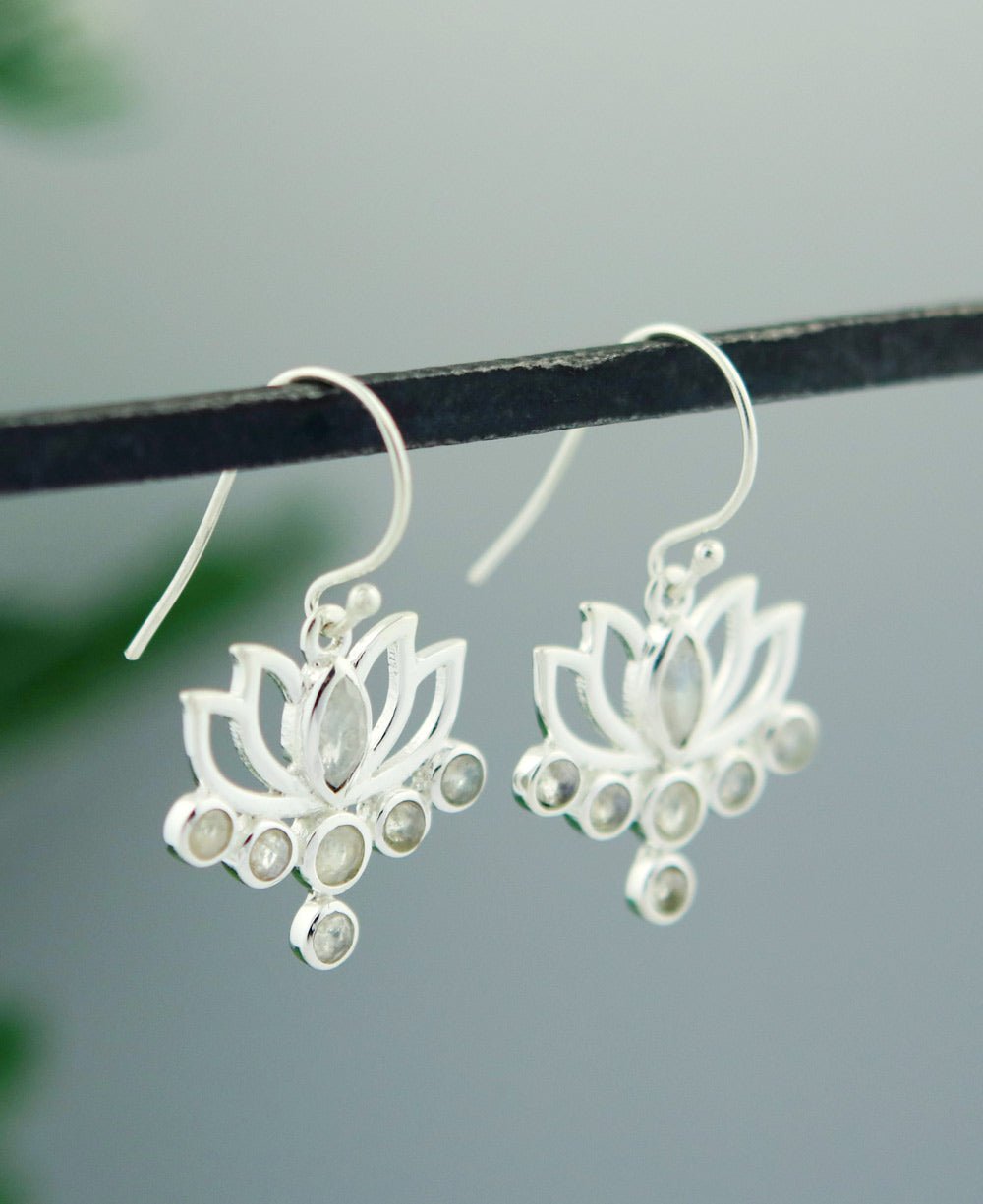 Moonstone and Sterling Silver Lotus Earrings、mySite、topwebapps