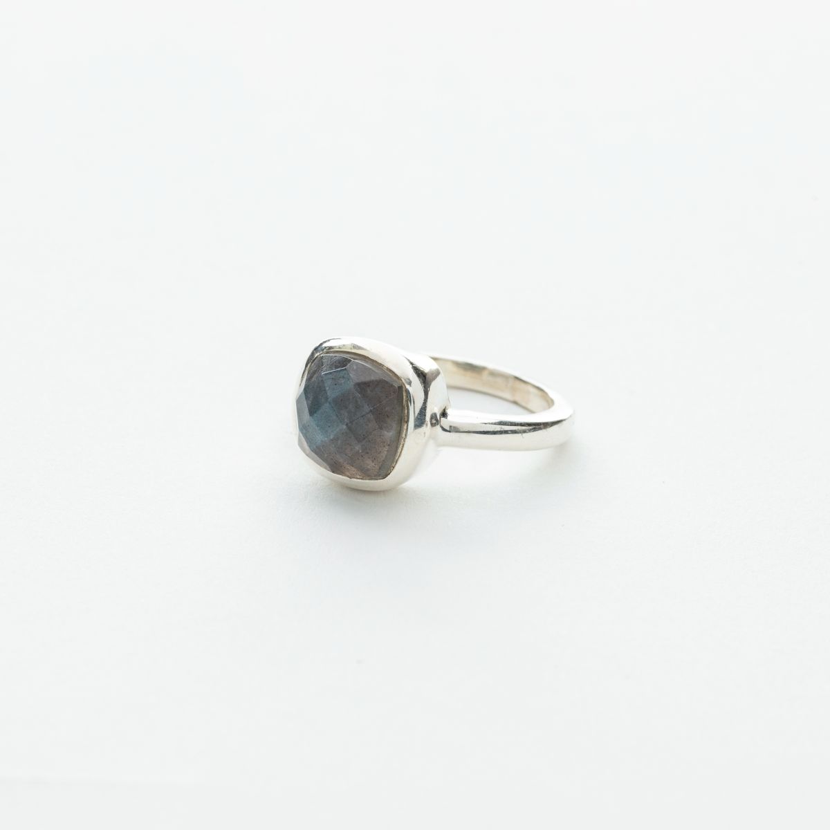 Large Square Labradorite Stone Ring in Silver、mySite、topwebapps