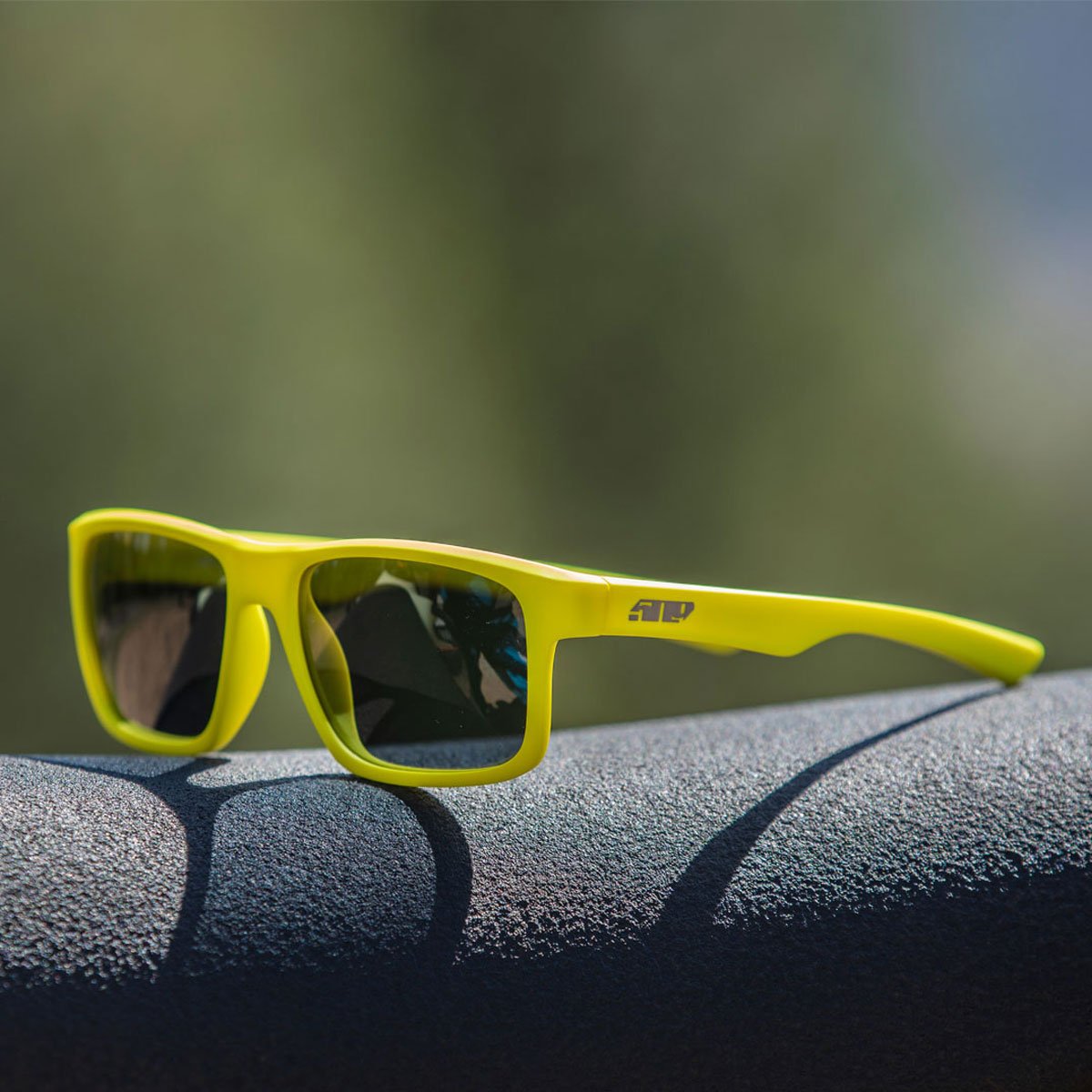 Deuce Sunglasses、mySite、dreamappss