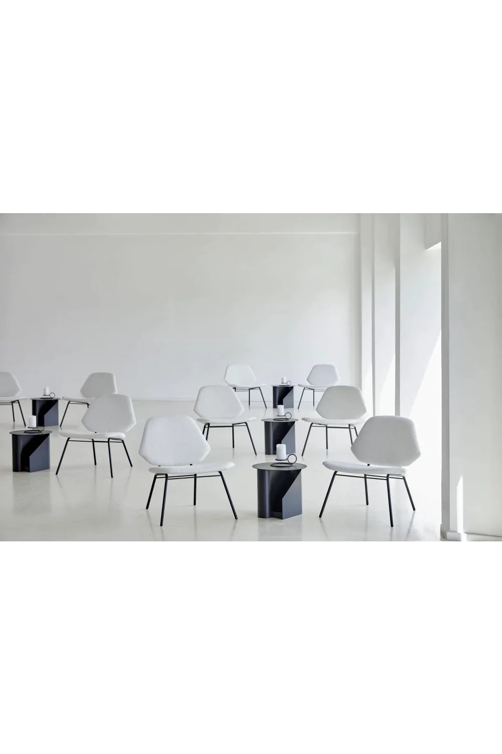 Minimalist Upholstered Lounge Chair | WOUD Lean、mySite、neckold