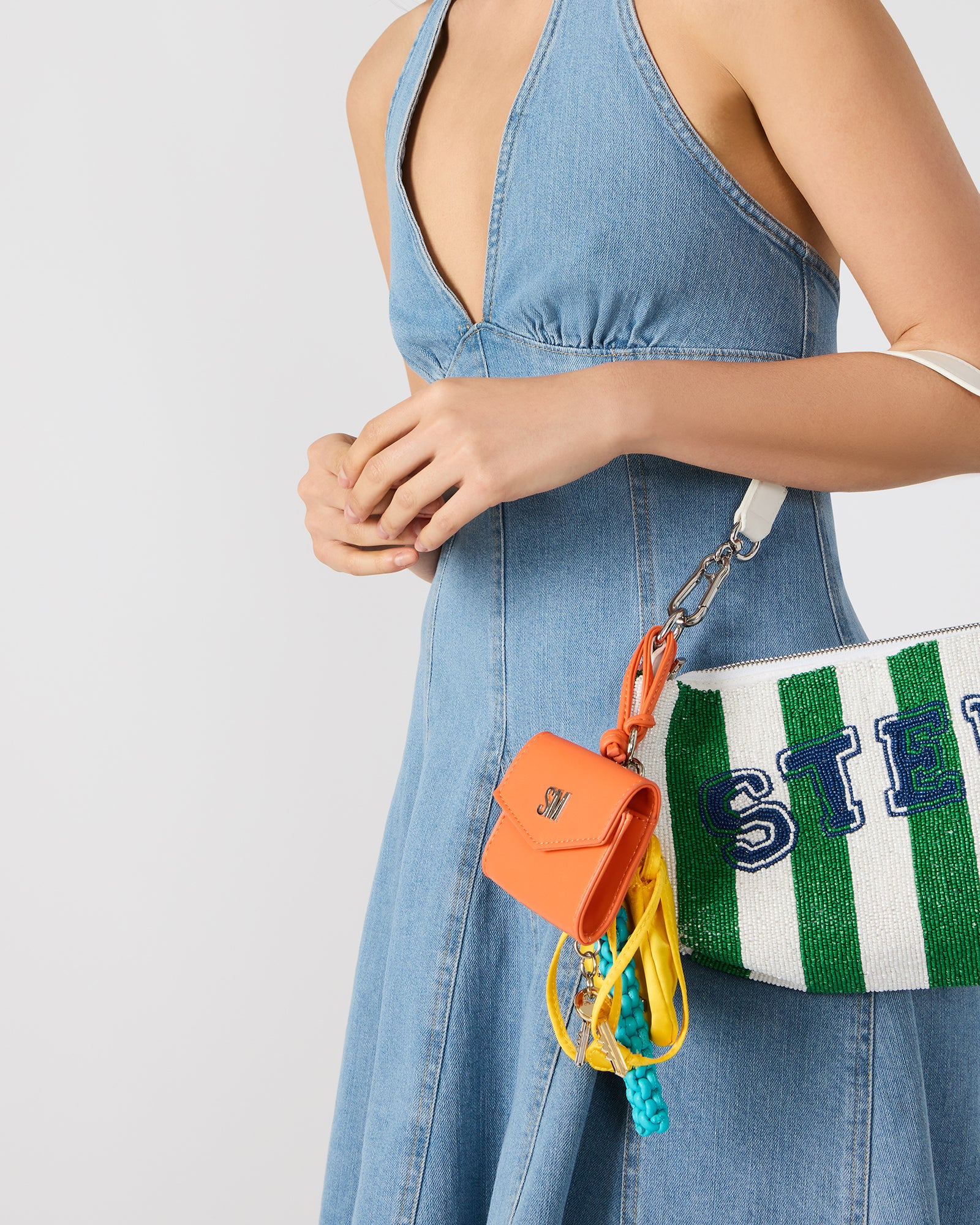 TRAVEL BAG CHARM ORANGE MULTI、mySite、gtrtttuynbv