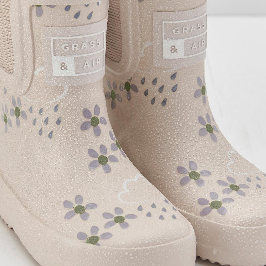  Grass & Air Floral Shortie Adventure Boot With Bag - Pampass Cream、mySite、merchandisen