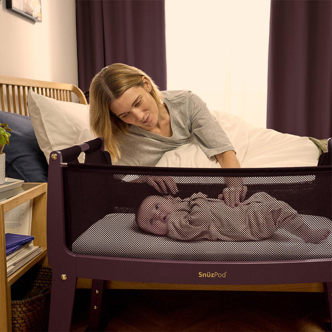  Snuz SnuzPod Studio Bedside Crib - Rome Burgundy、mySite、merchandisen