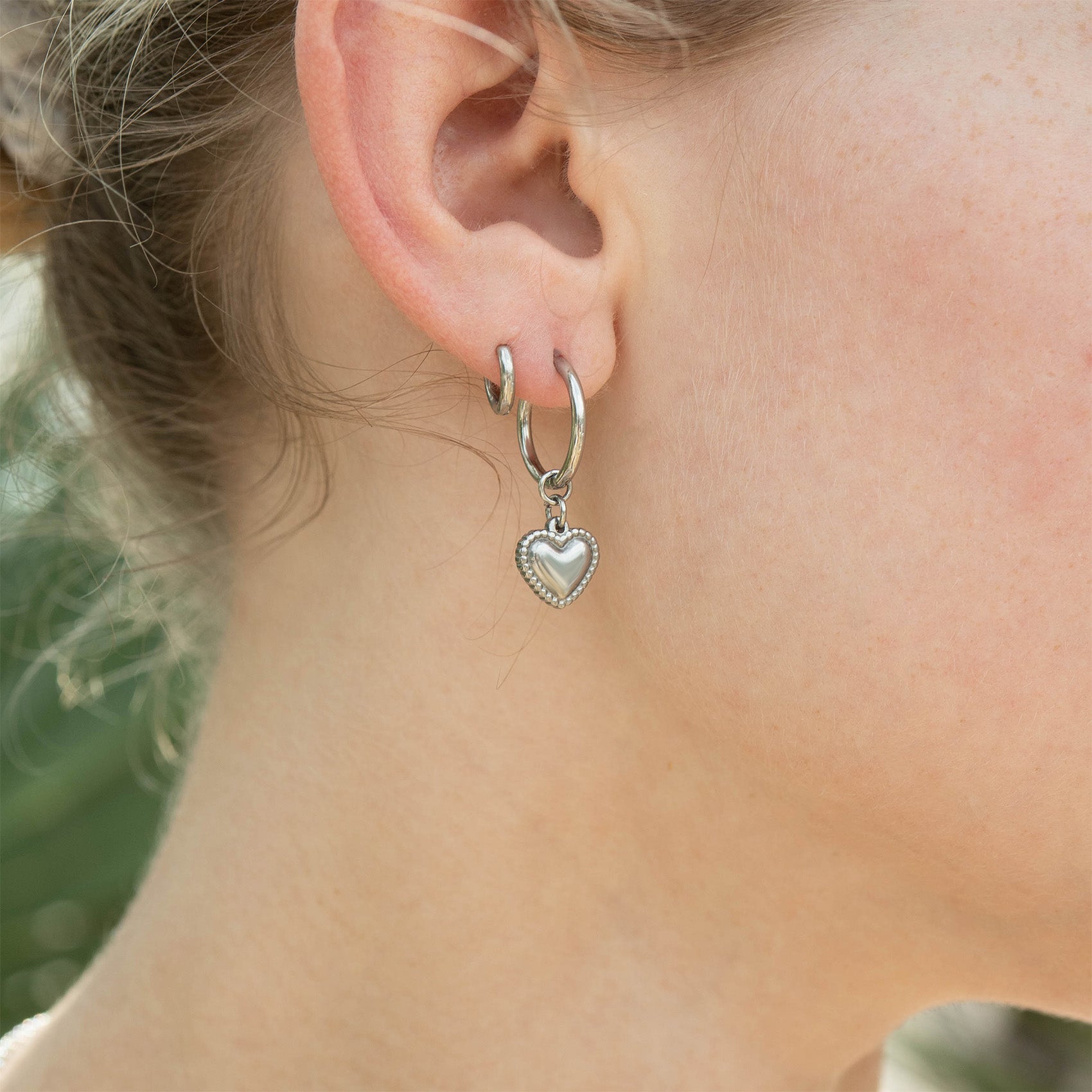 18K Gold PVD Stainless Steel Heart Pendant Hoop Earrings / ERJ0042、mySite、dreamappss