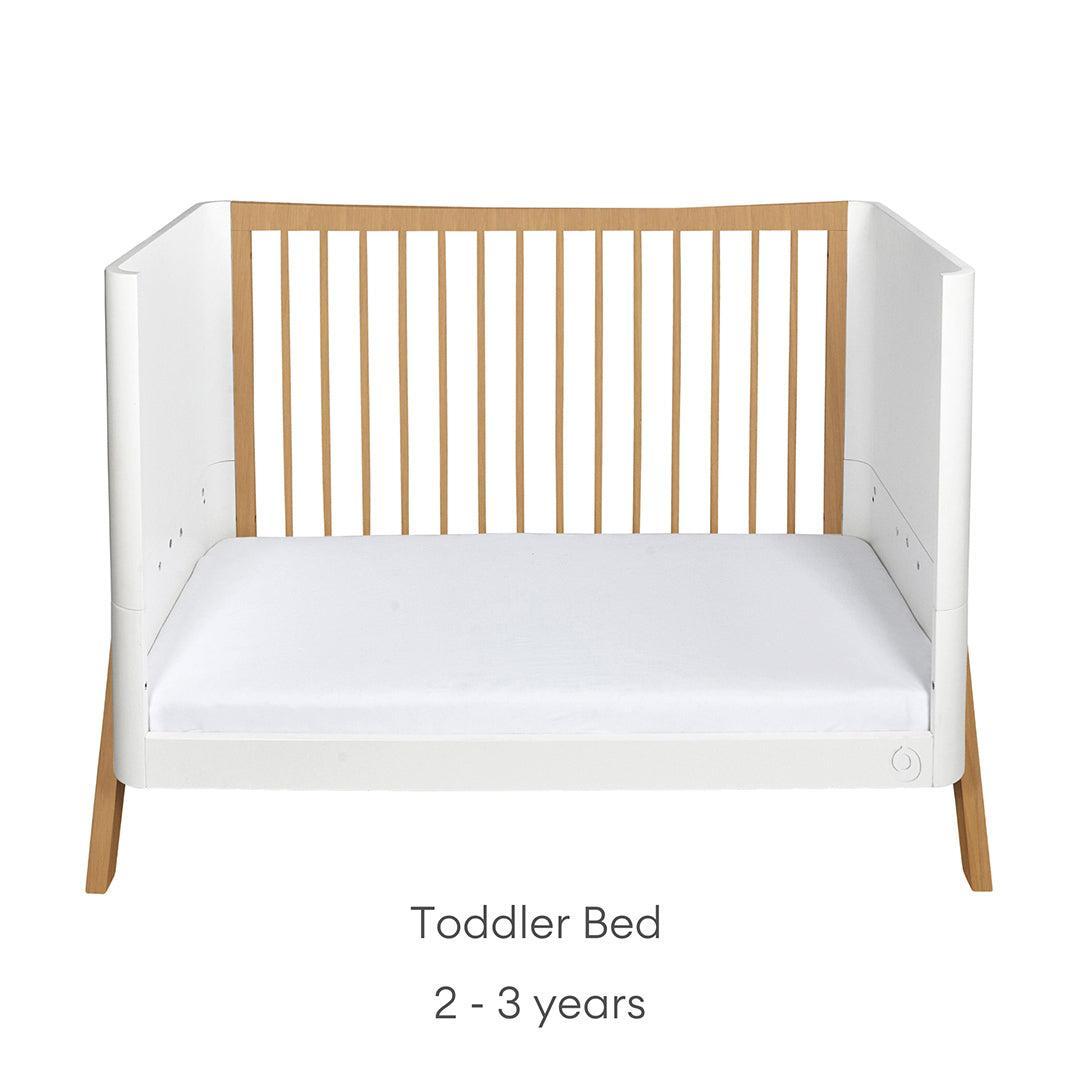  Gaia Baby Hera Cot Bed 'Studio Edit' - White / Oak、mySite、merchandisen