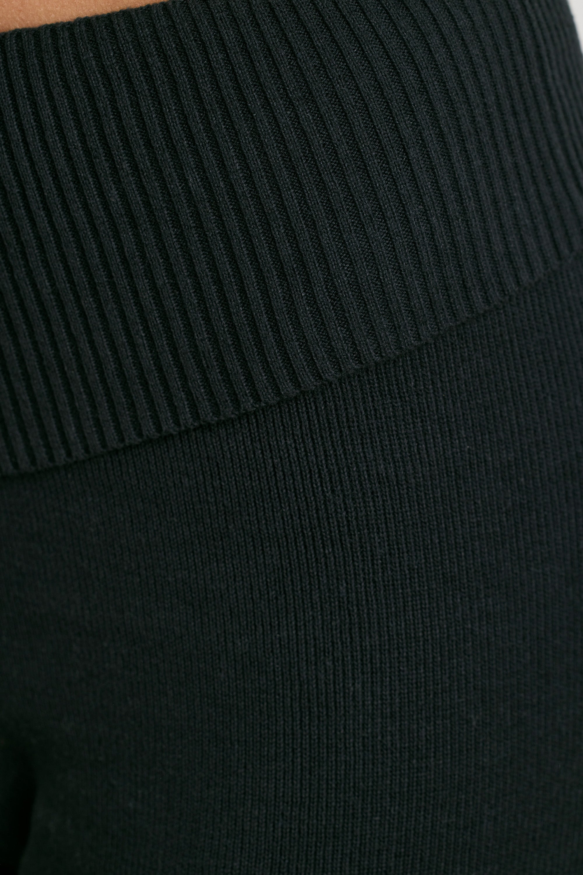 Chunky Knit Kick Flare Trousers in Black、mySite、solidvoid