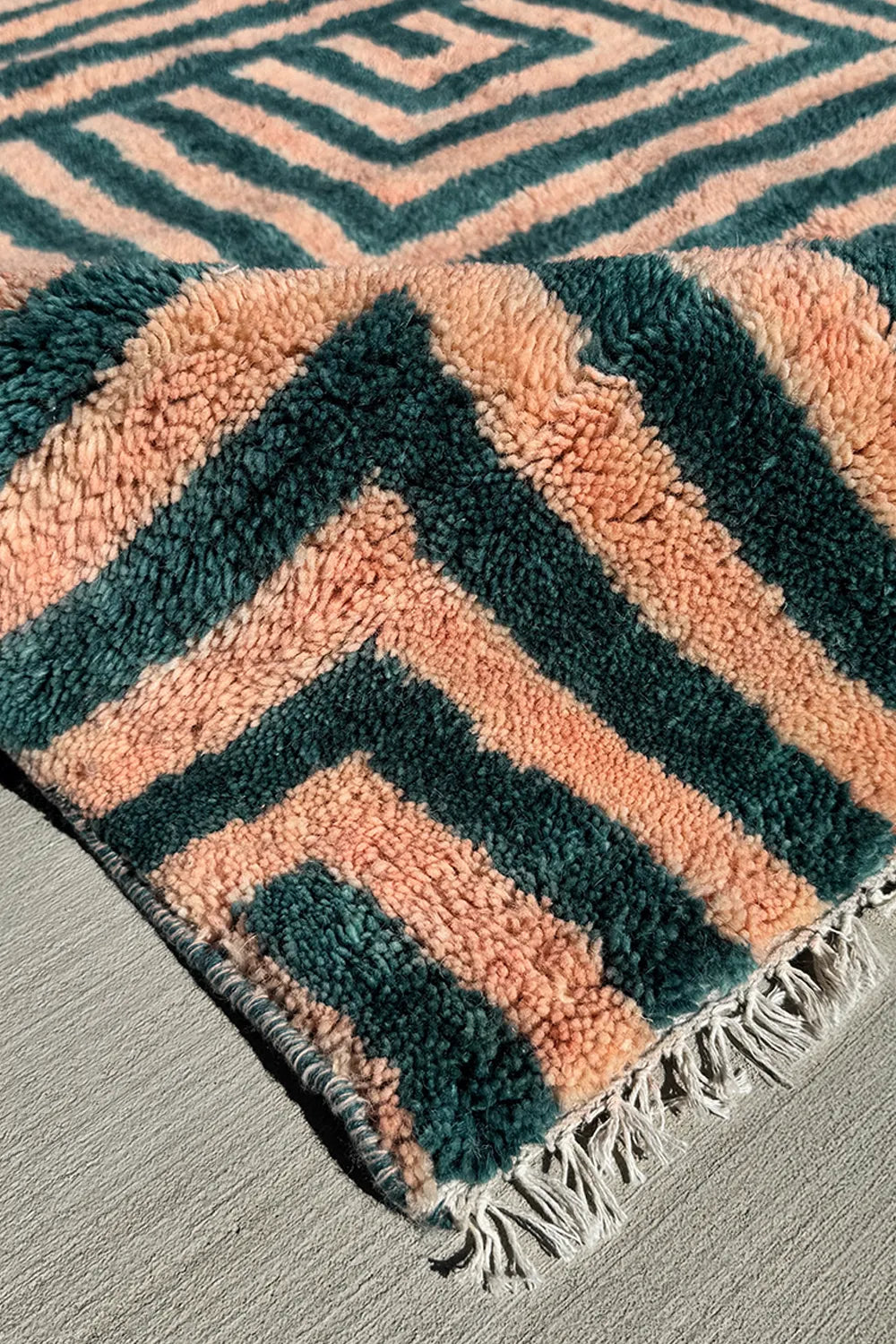 Green and Peach Maze Moroccan Hand Knotted Wool Shag Rug 5x8、mySite、gigharbornorthrealestate
