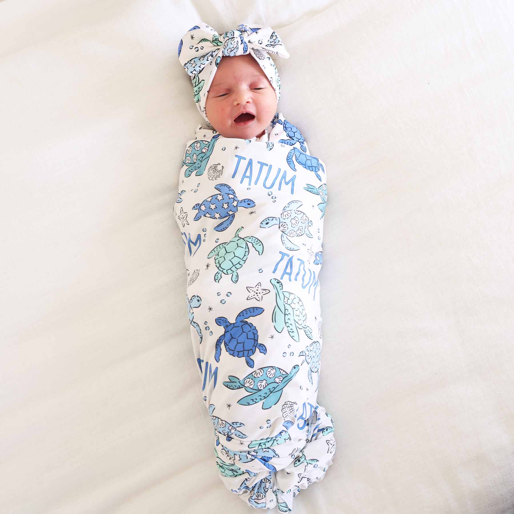  Sea Turtle Splash Personalized Swaddle Blanket、mySite、layawaytickets