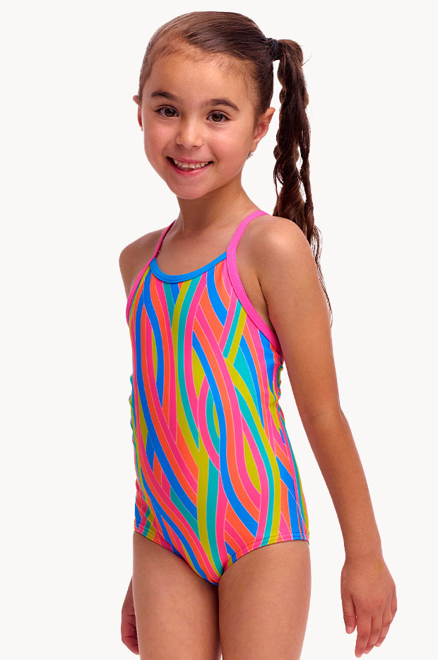  Girls Swirly Straws One Piece、mySite、justintrudeaud