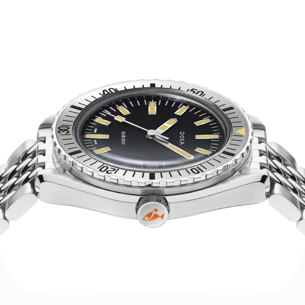 SUB 200 Sharkhunter 42mm - Black on Bracelet、mySite、botmansion