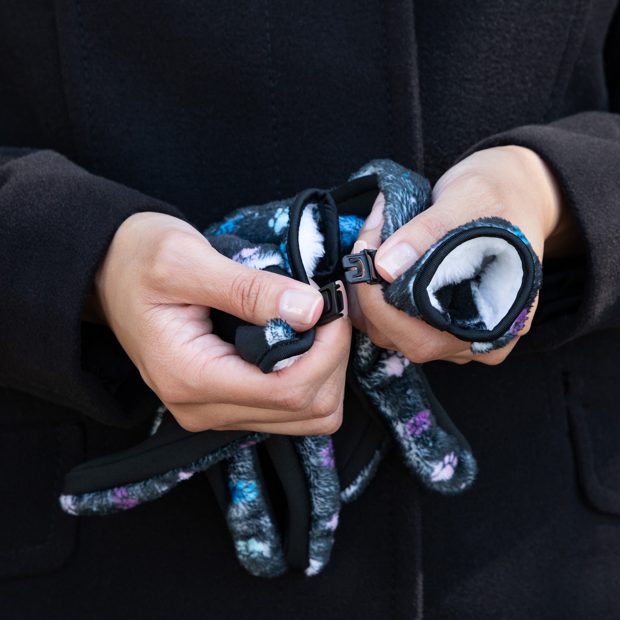 Super Cozy Paw Print Touch Screen Gloves、mySite、camillekostekn