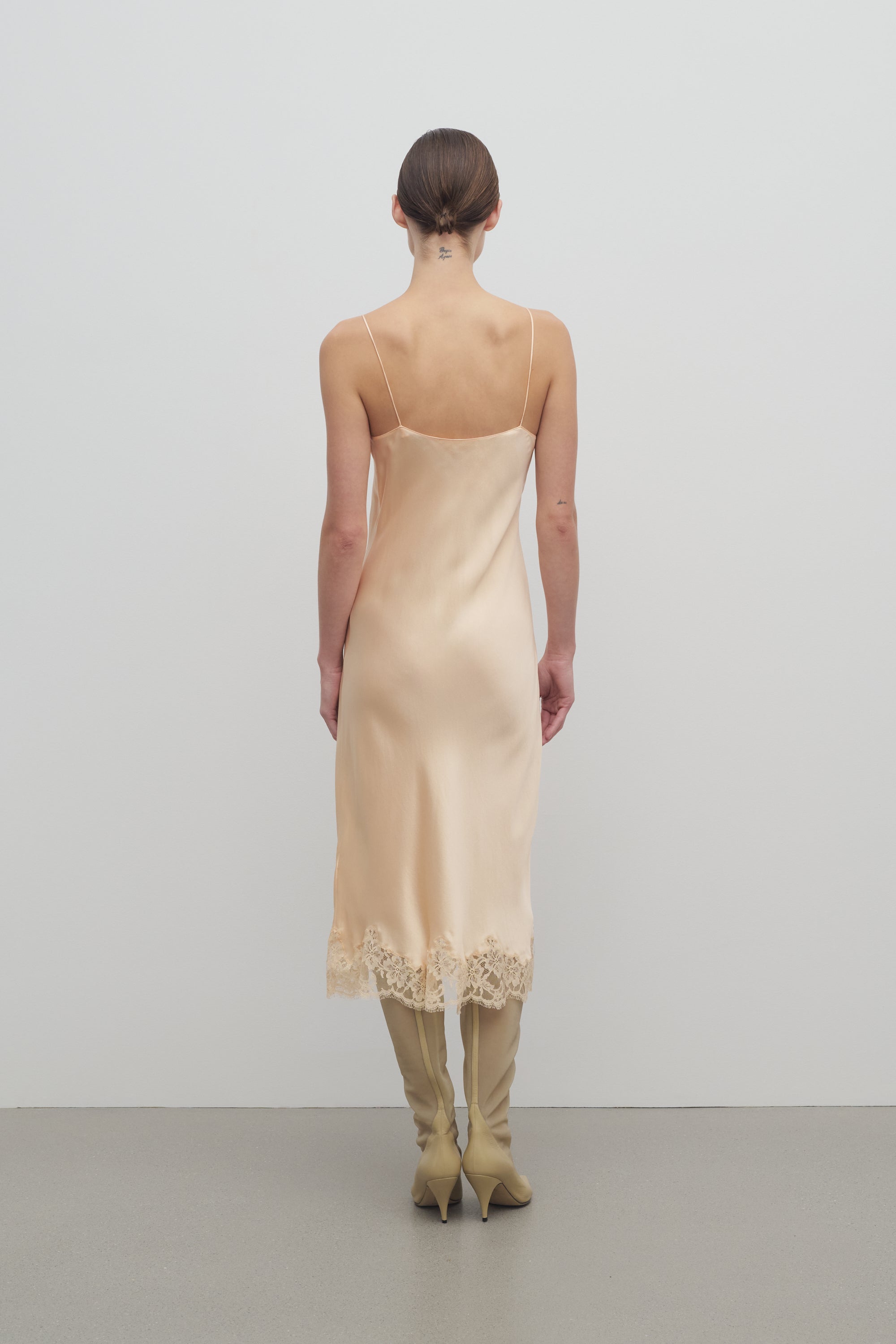 Kolara Dress in Silk、mySite、aoinhome