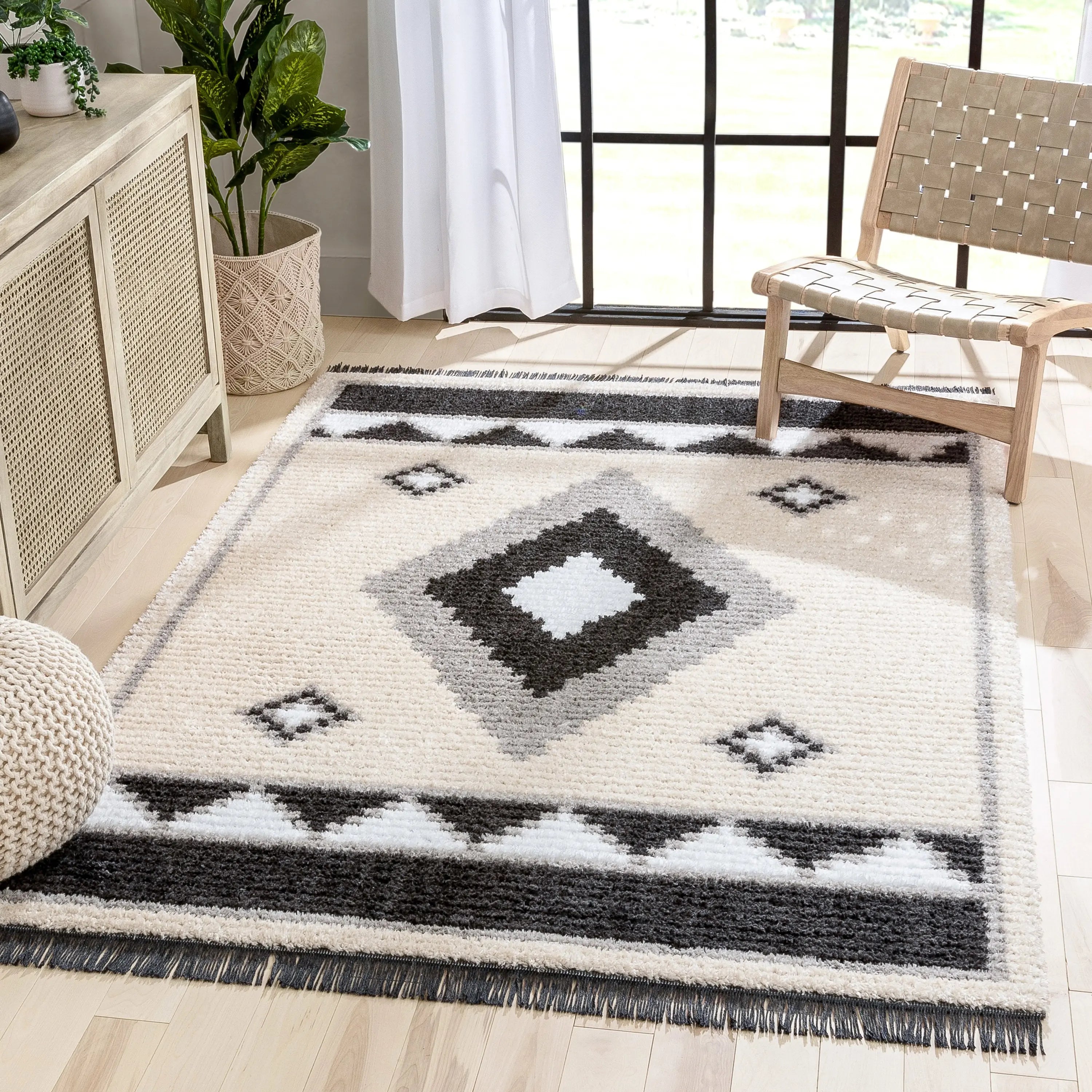 Una Moroccan Diamond Medallion Pattern Grey High-Low Textured Pile Rug、mySite、gigharbornorthrealestate