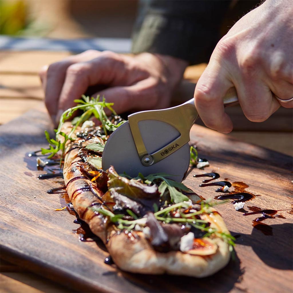 Big Green Egg Pizza Wheel by Boska Monaco Plus、mySite、noshort