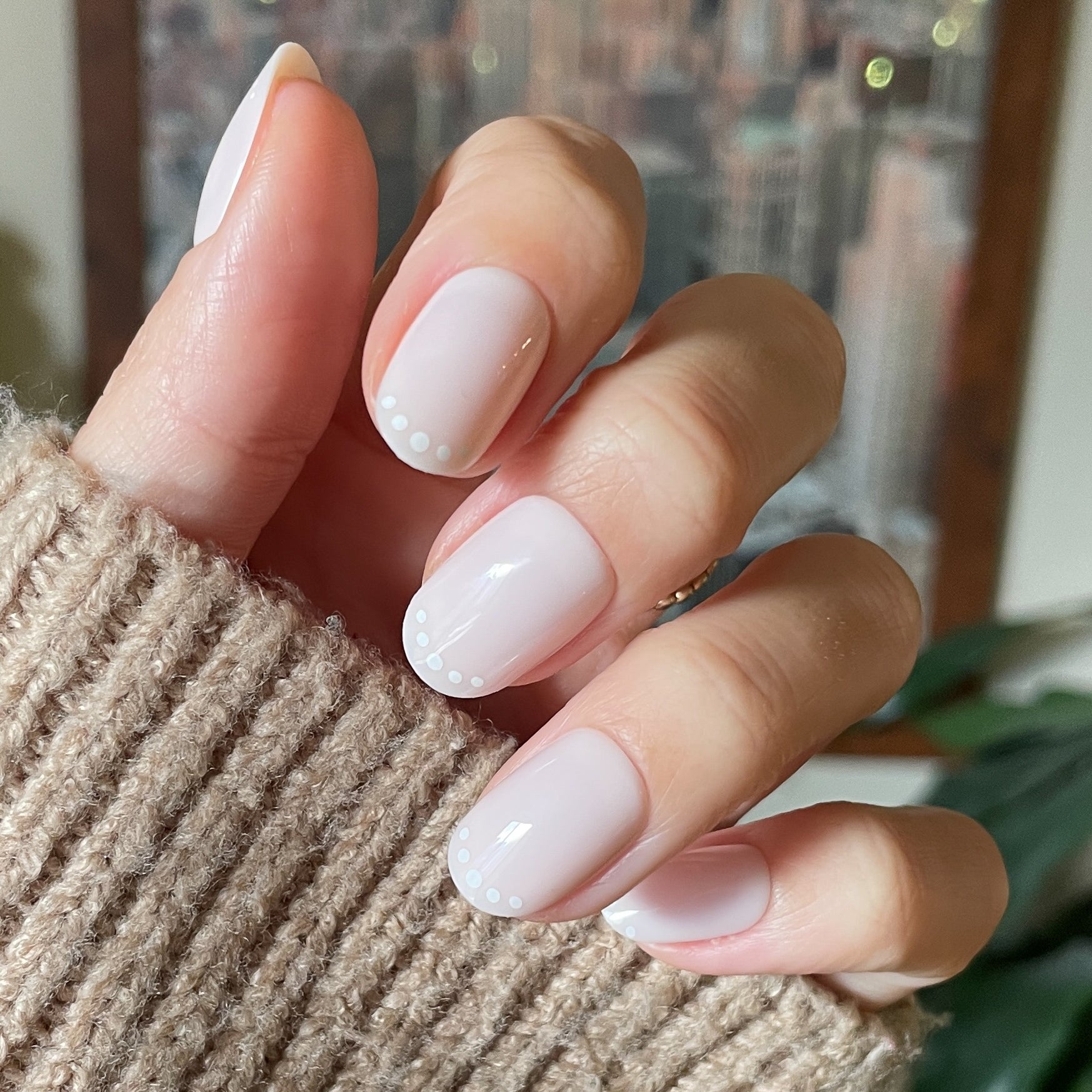 Dotted French | Short | Round - Tab Press-On、mySite、solidvoid