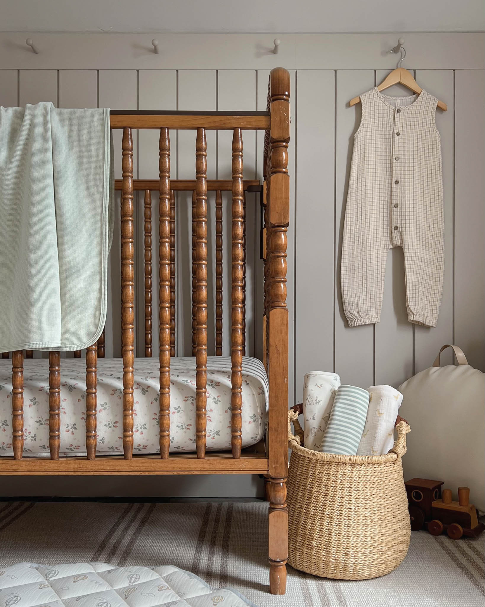  Bamboo Crib Sheet || Strawberries、mySite、layawaytickets