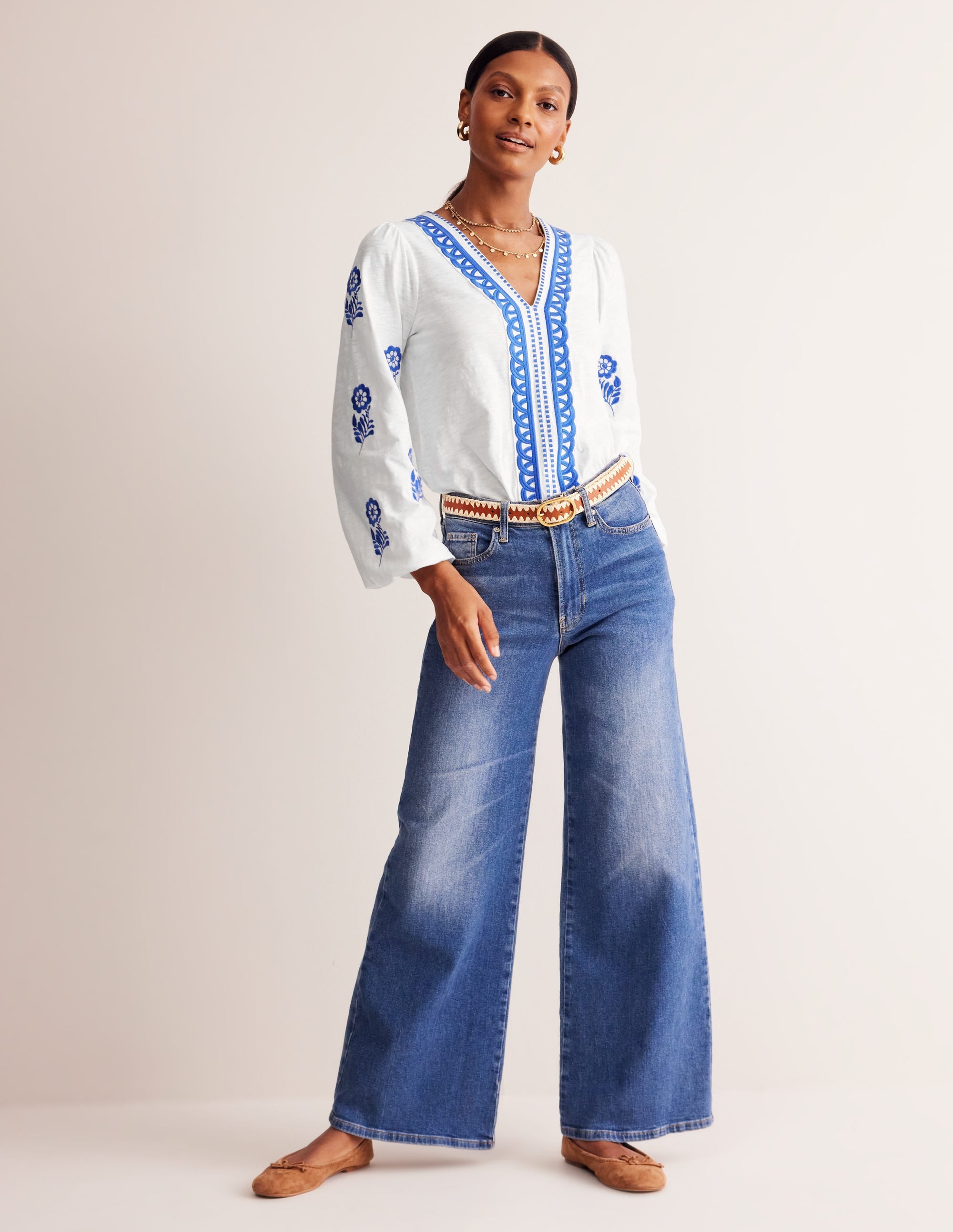  Embroidered V-Neck Top-White, Kingfisher Blue、mySite、ashleygrahame